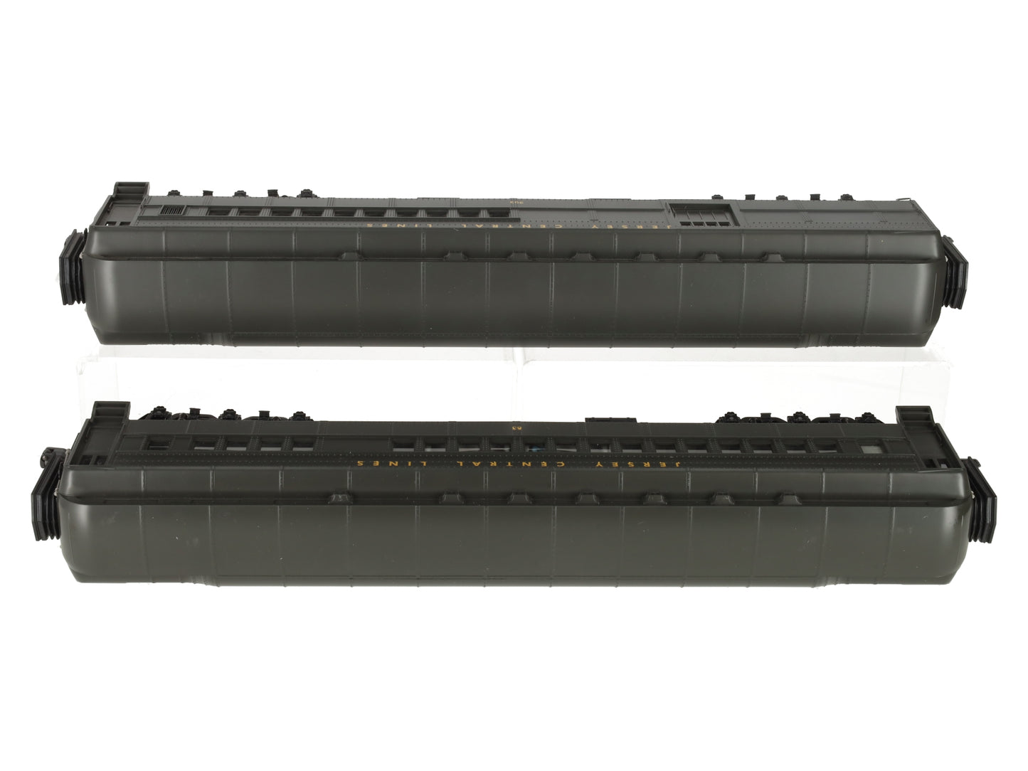 MTH 20-4197 O Jersey Central 70’ Madison Combine/Diner Car Set (Set of 2) EX/Box