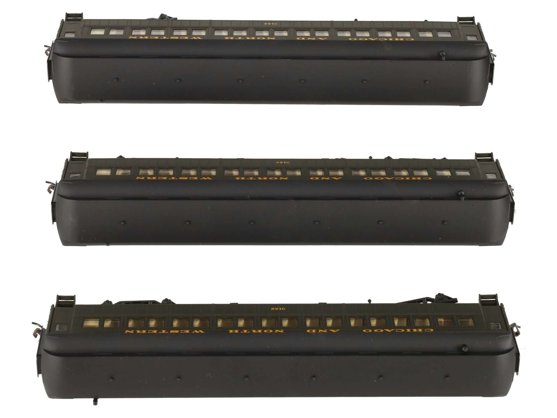 Rivarossi HR4036 HO Scale Chicago & North Western 60' Coach 3-Car Set LN
