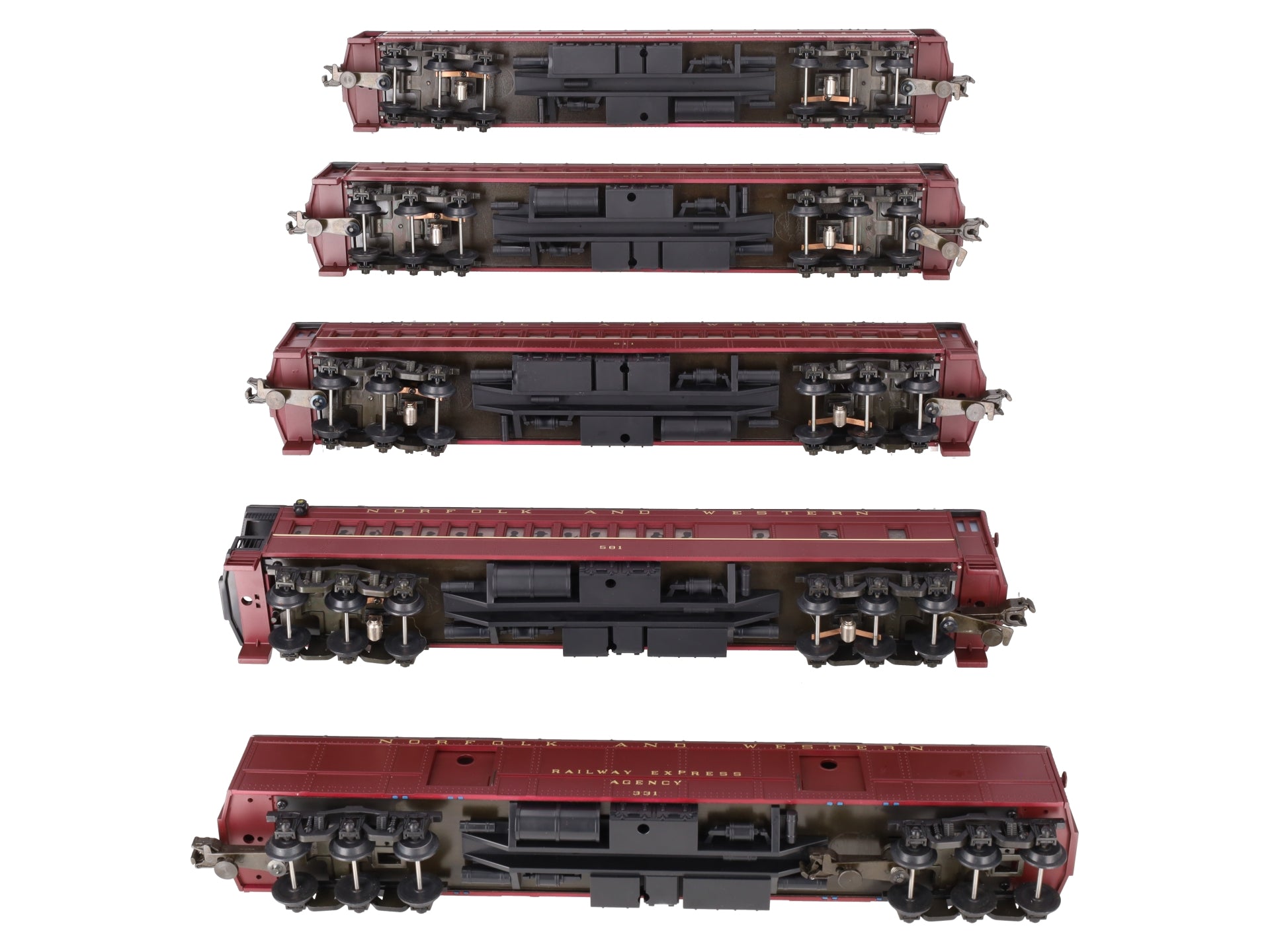 MTH 20-4004 O Gauge Norfolk & Western 70' Madison Passenger Car Set (Set of 5) EX/Box