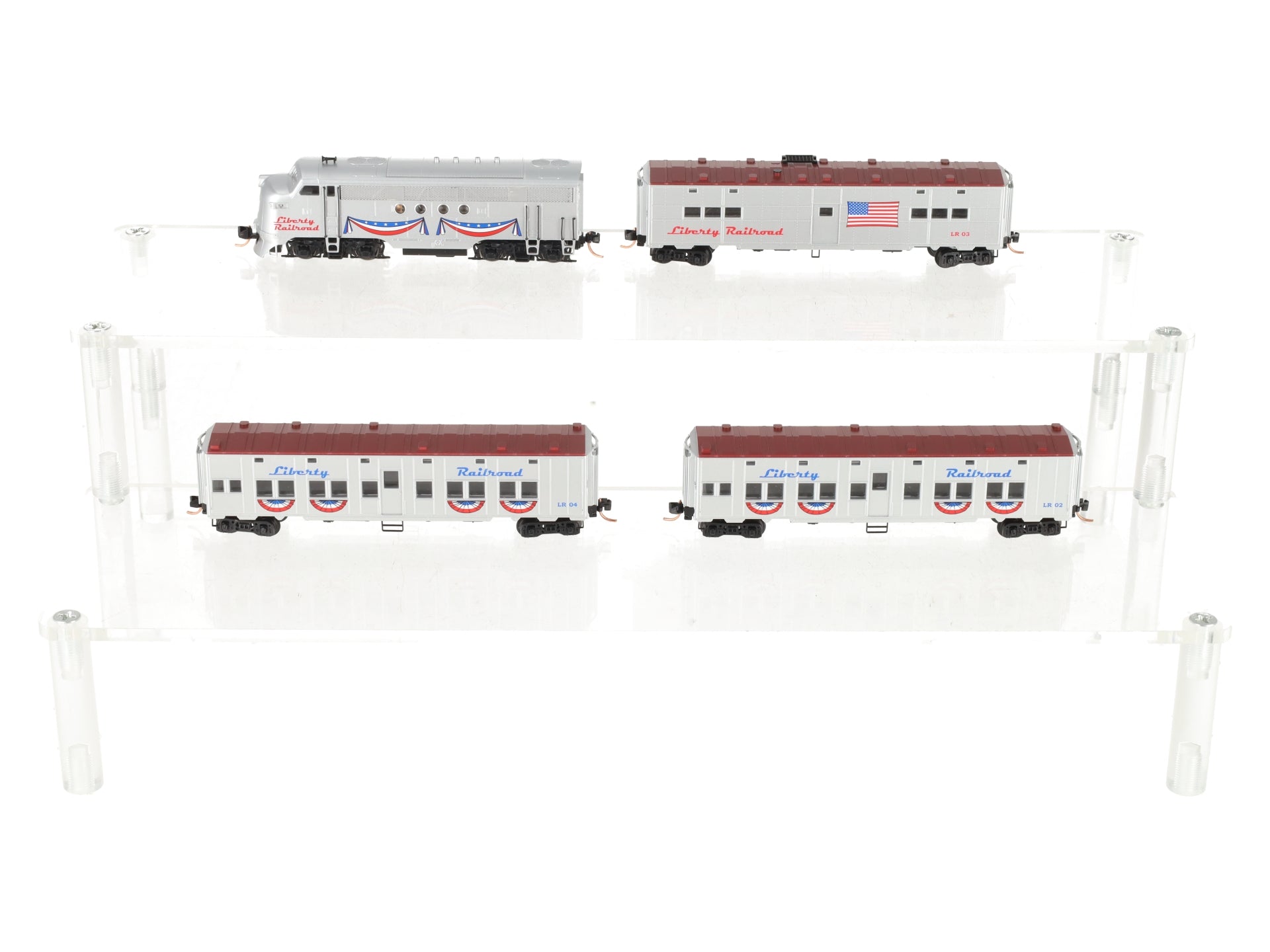 Micro-Trains 99321030 Liberty Railroad N Gauge Table Top Train Set LN/Box