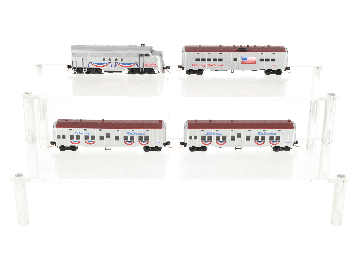 Micro-Trains 99321030 Liberty Railroad N Gauge Table Top Train Set LN/Box
