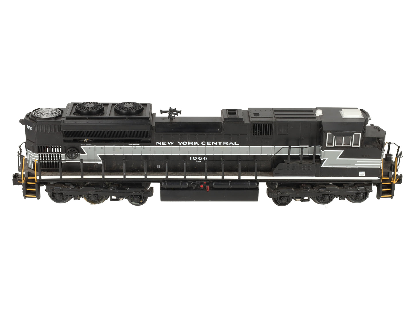 MTH 30-20369-1 New York Central SD70ACe Diesel Engine w/PS 3.0 #1066 EX/Box