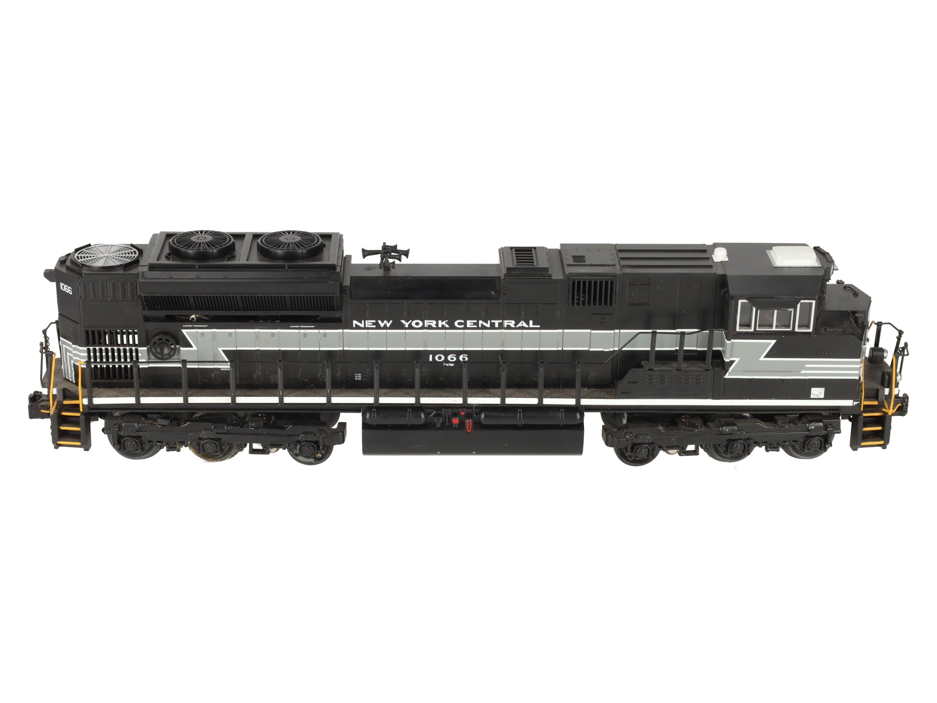 MTH 30-20369-1 New York Central SD70ACe Diesel Engine w/PS 3.0 #1066 EX/Box