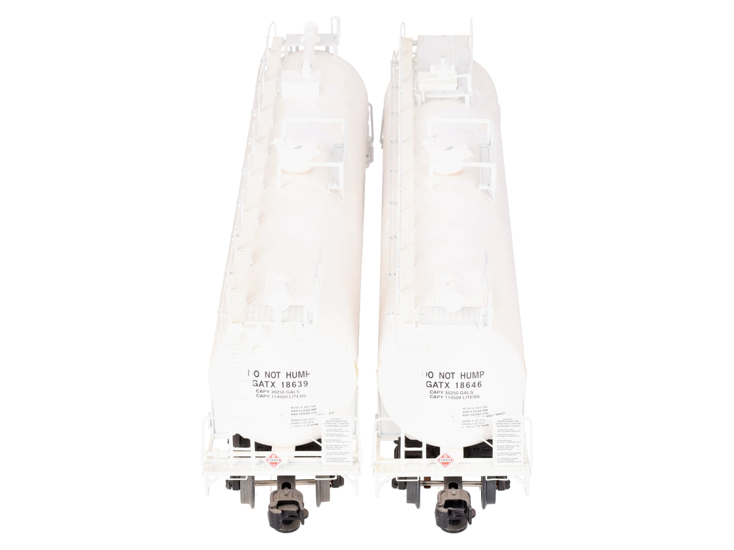Lionel 6-85108 O TankTrain with End of Traine Device #18639/18646 (Set of 2) EX/Box