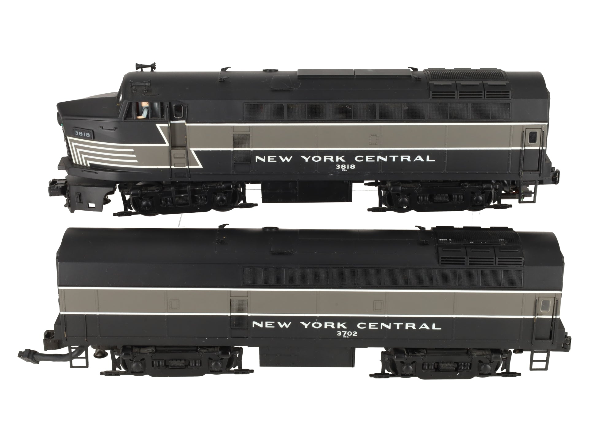 MTH 20-2294-1 NYC Sharknose AB Diesel Engine Set w/PS2 #3818/2702 VG/Box
