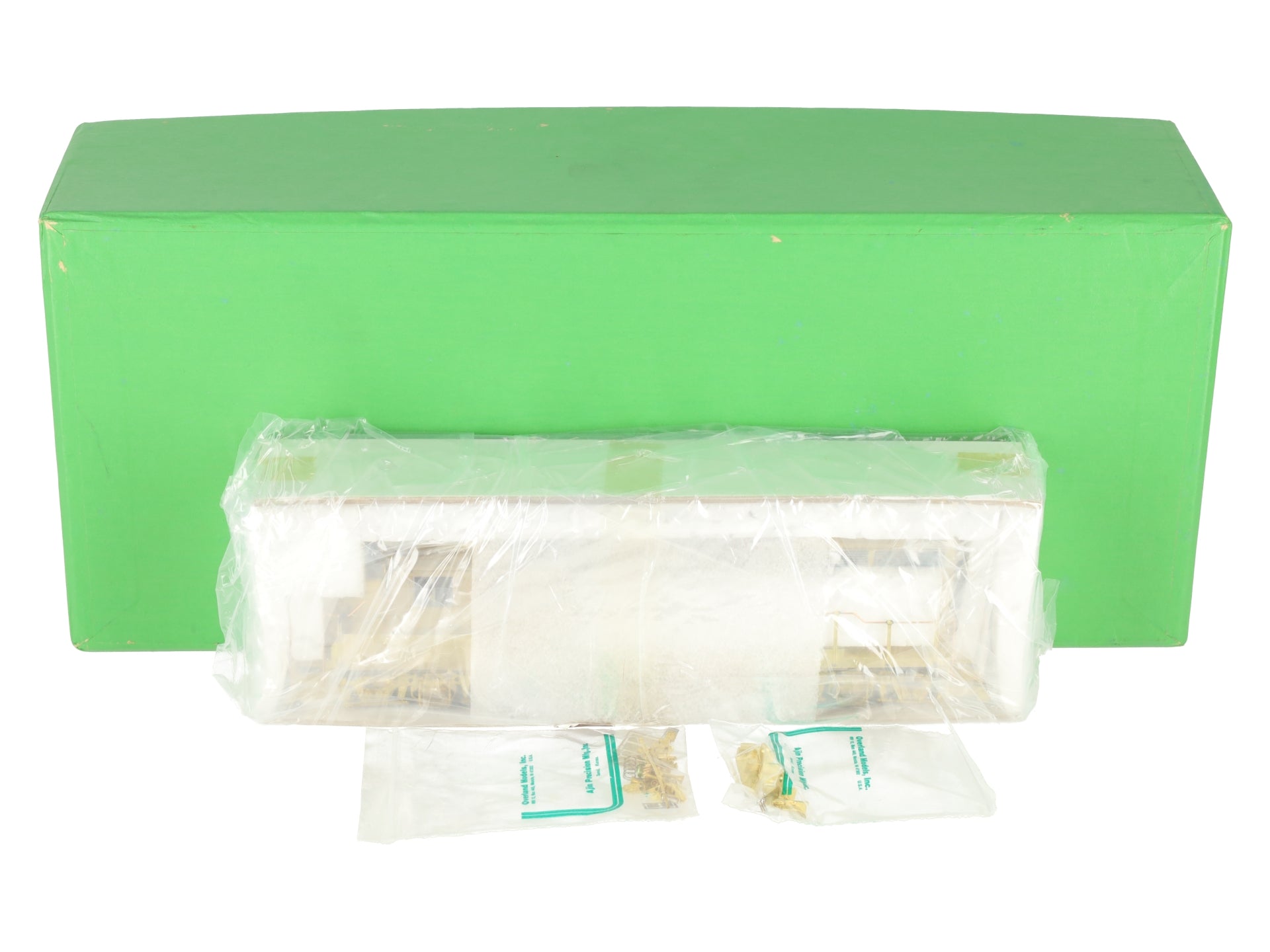 Overland OMI-5009 HO BRASS EMD GP30 Phase II Low Hood Diesel Loco -Unpainted MT/Box