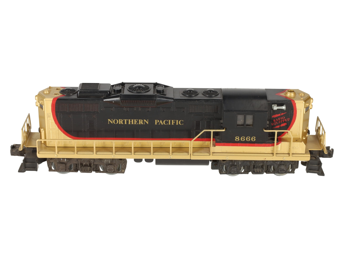 Lionel 6-8666 O Gauge Northern Pacific GP9 Powered Diesel Locomotive #8666 EX/Box