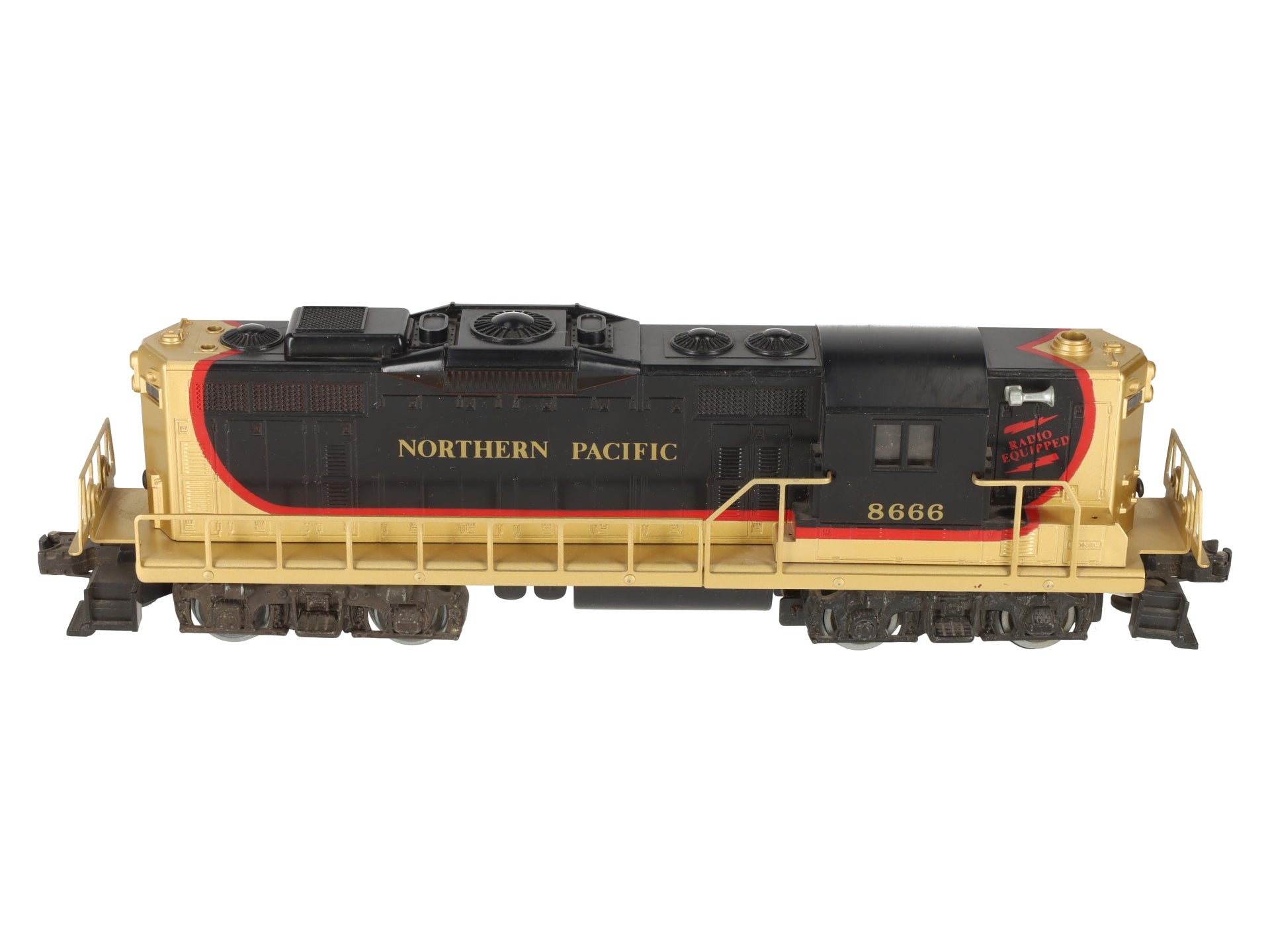 Lionel 6-8666 O Gauge Northern Pacific GP9 Powered Diesel Locomotive #8666 EX/Box