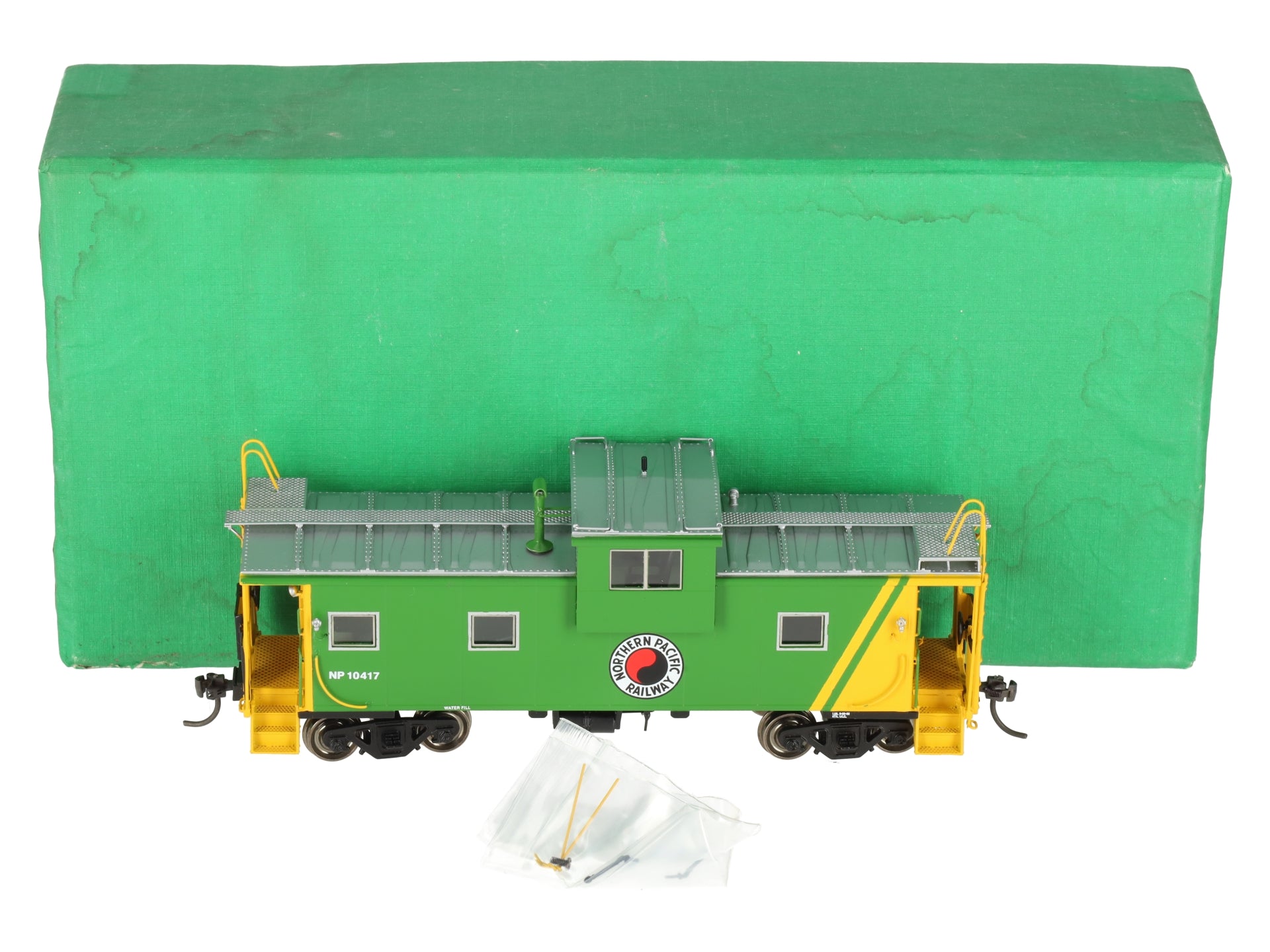 Overland OMI-4243.1 HO Scale BRASS Northern Pacific International 'W-V Caboose LN/Box