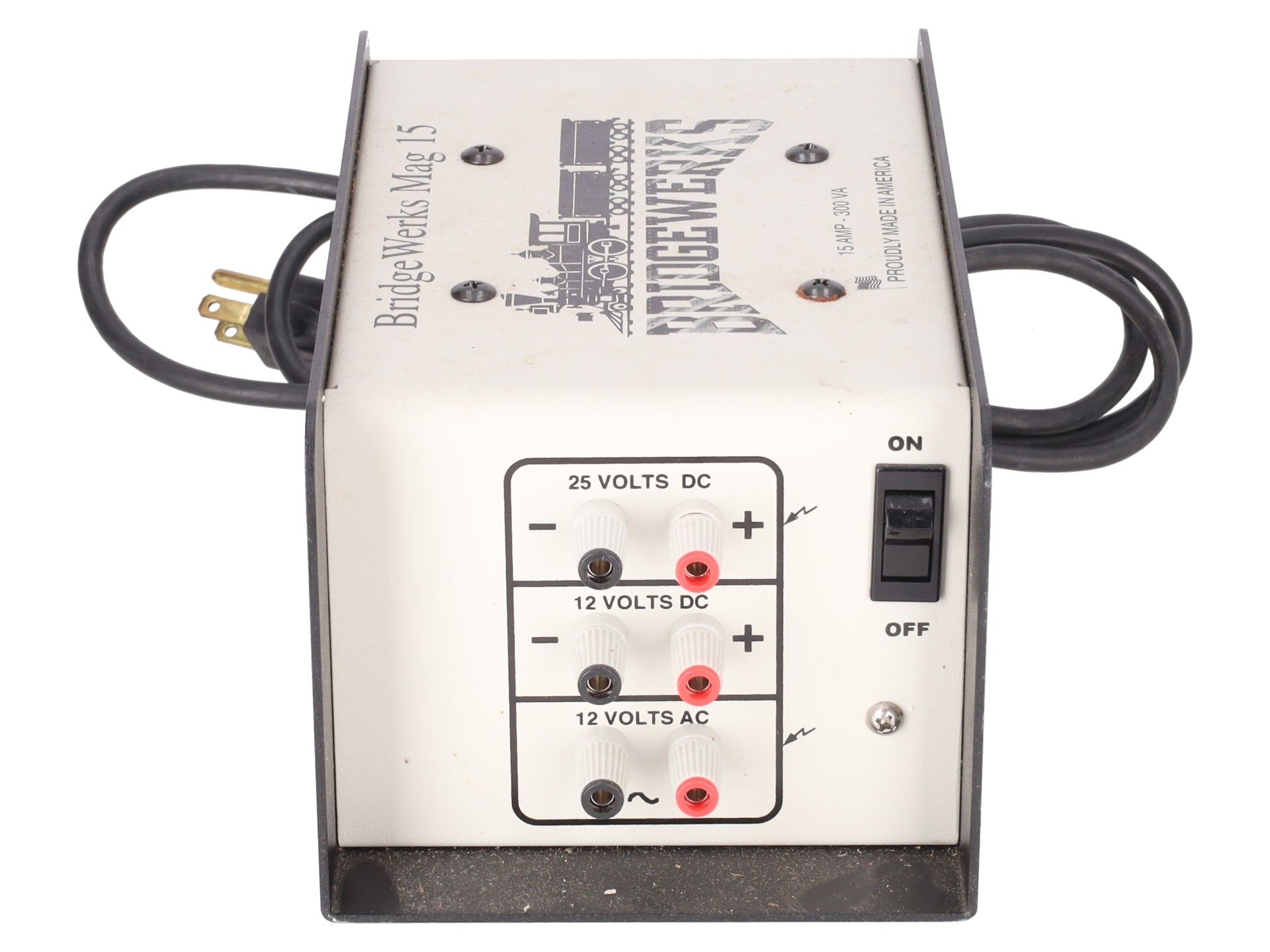 Bridgewerks MAG-15 15 Amp Deluxe 1-Track Power Supply VG/Box