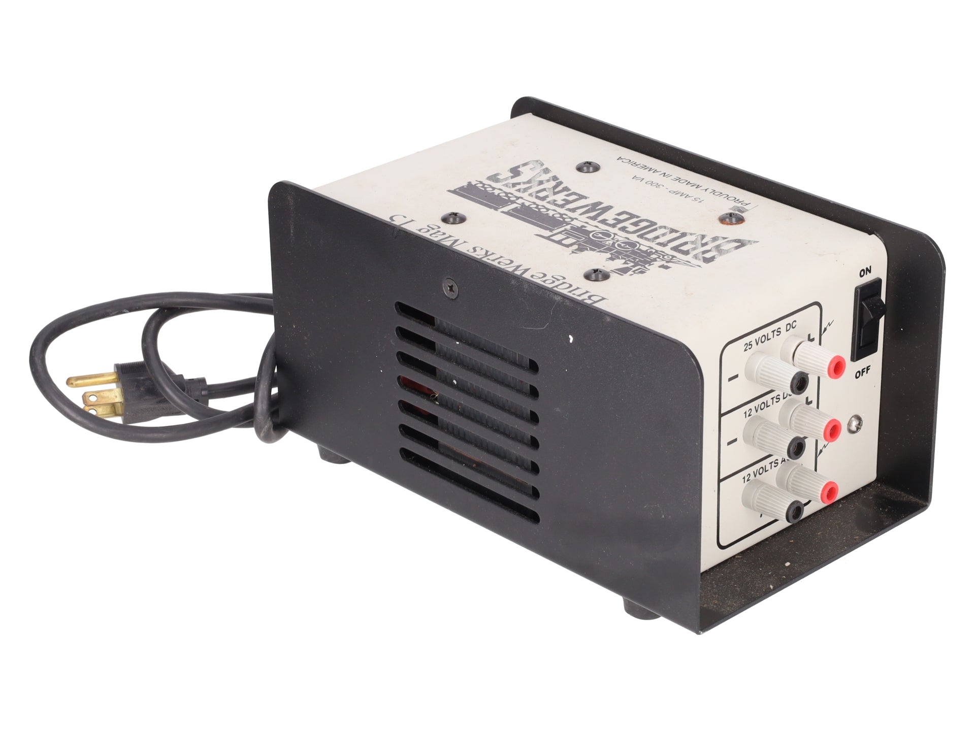 Bridgewerks MAG-15 15 Amp Deluxe 1-Track Power Supply VG/Box