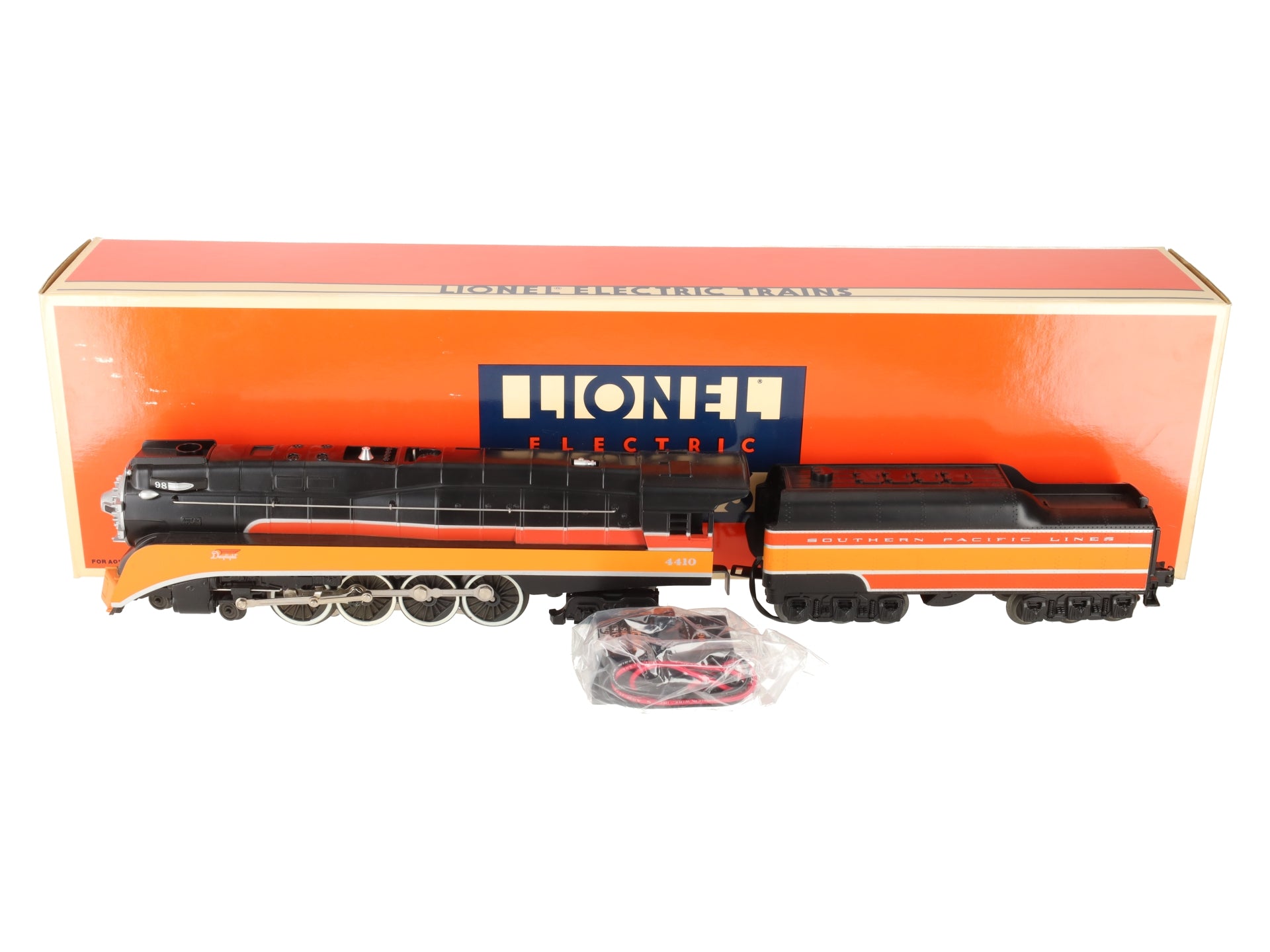 Lionel 6-18007 O Gauge SP Daylight 4-8-4 Steam Locomotive & Tender #4410 LN/Box