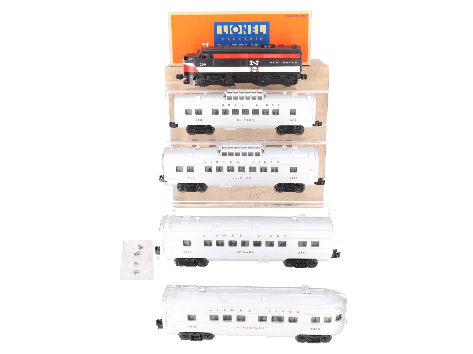Lionel 6-52423 O New Haven Alco Non-Powered Diesel Passenger Train Set with TMCC LN/Box