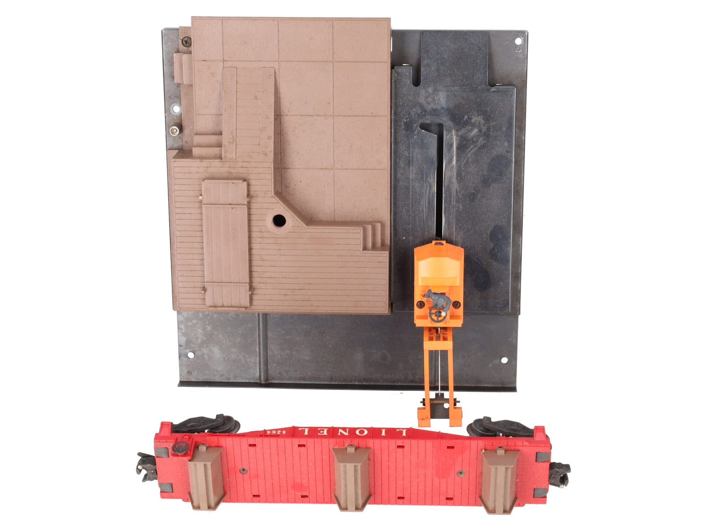 Lionel 264 Vintage O Operating Forklift Platform with 6264 Lumber Car VG