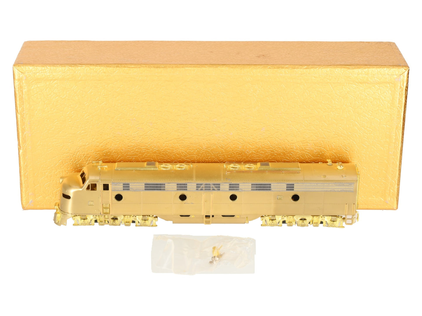 Oriental Limited HO Scale BRASS EMD E8A 2250HP Diesel Loco w/ Vertical Grille LN/Box
