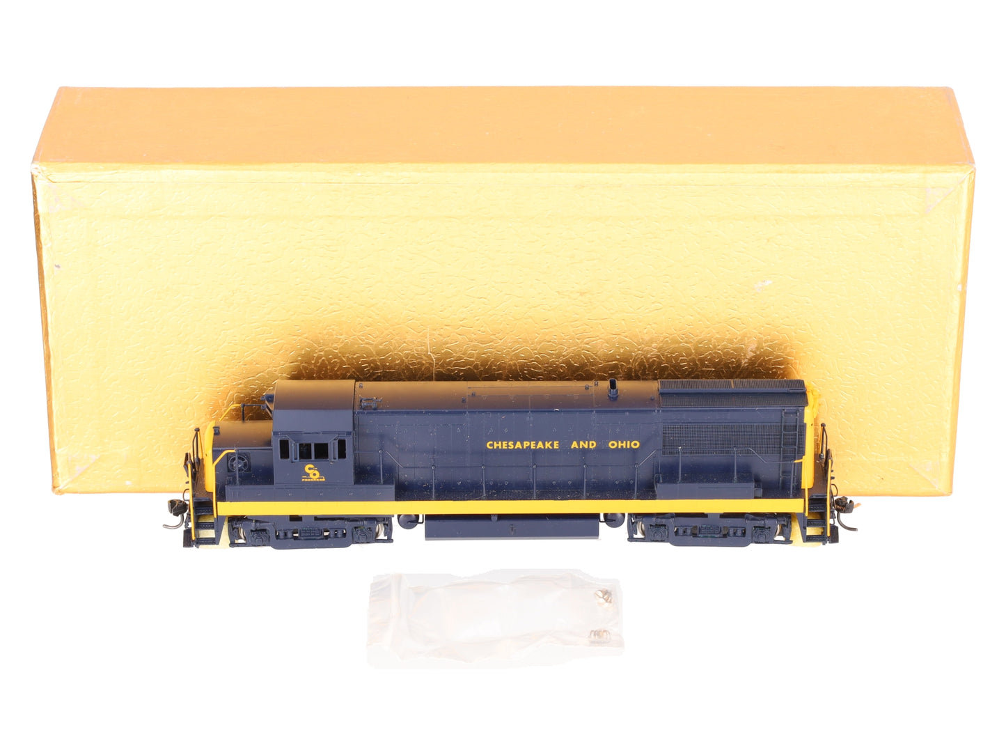 Oriental Limited HO BRASS C&O GE U25B 2500HP Diesel Engine Intermediate -Painted LN/Box