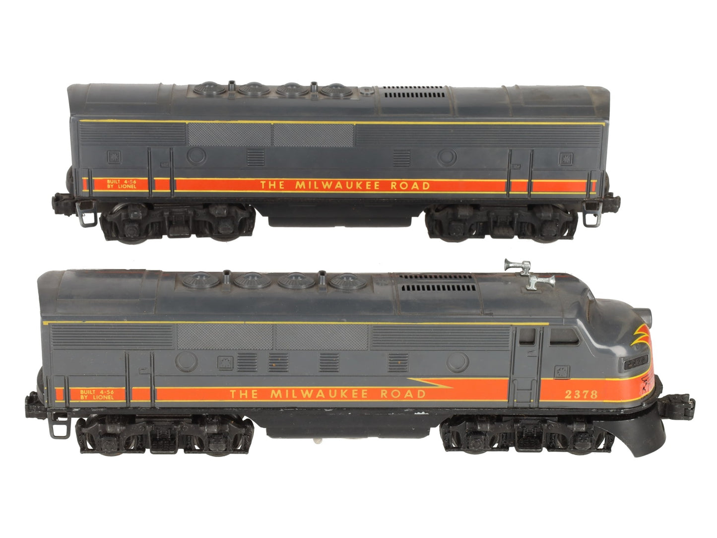 Lionel 2378 O Vintage Milwaukee F-3 AB Diesel Loco Set w/Thin Yellow Stripes VG