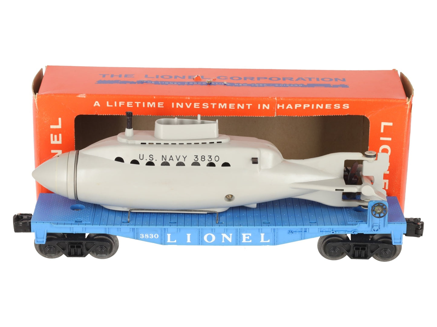 Lionel 3830 Vintage O Flatcar with Operating U.S. Navy Submarine EX/Box