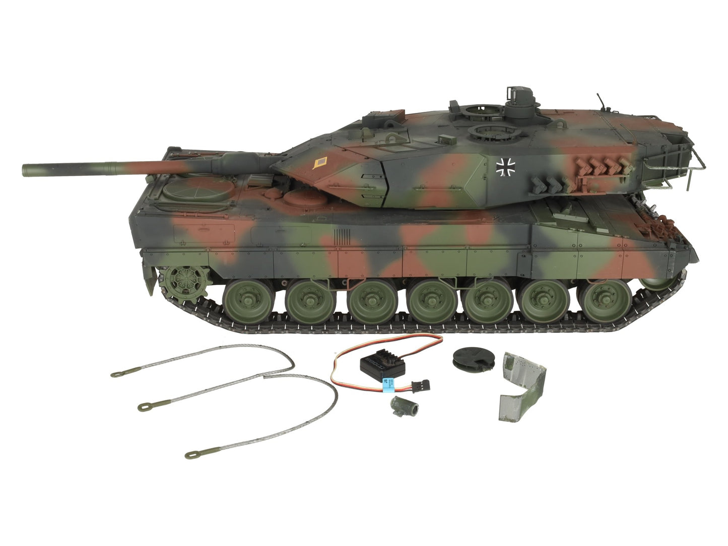 Tamiya 56020 1:16 Leopard 2 A6 Battle Tank Kit VG
