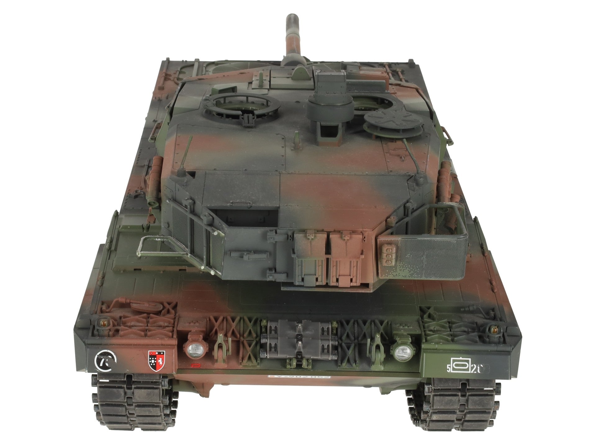 Tamiya 56020 1:16 Leopard 2 A6 Battle Tank Kit VG
