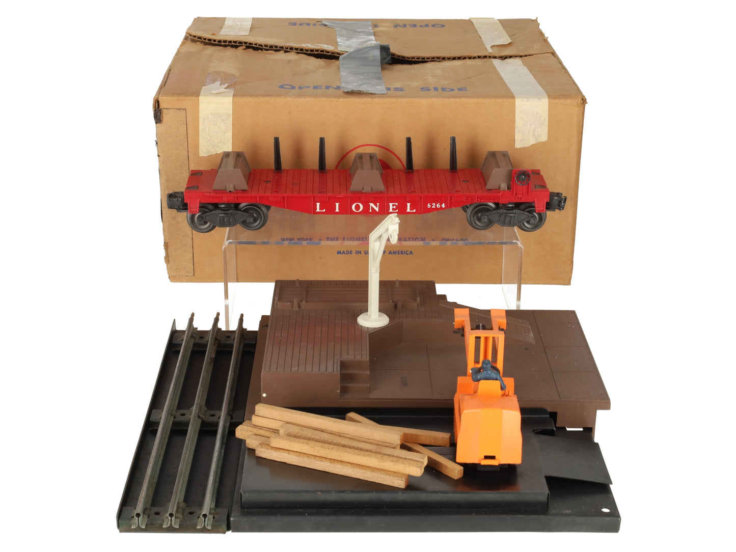 Lionel 264 Vintage O Operating Forklift Platform with 6264 Lumber Car EX/Box