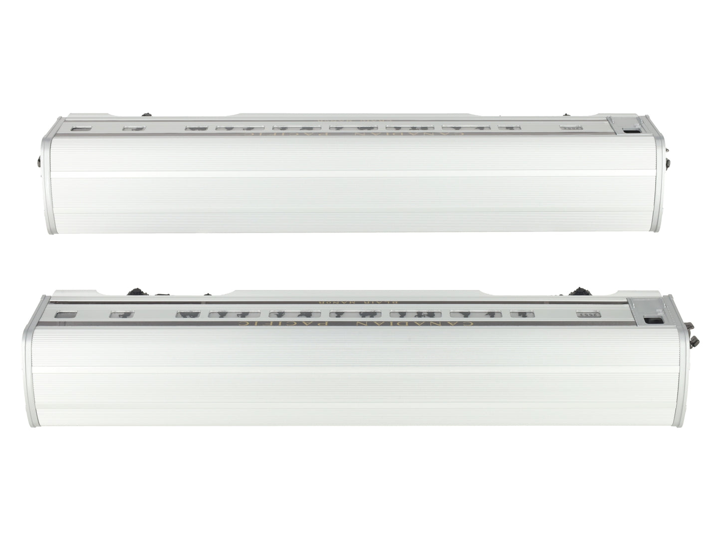 MTH 20-80002G O CP 2000 DAP 60' Aluminum Passenger Coach Set (Set of 2) LN/Box
