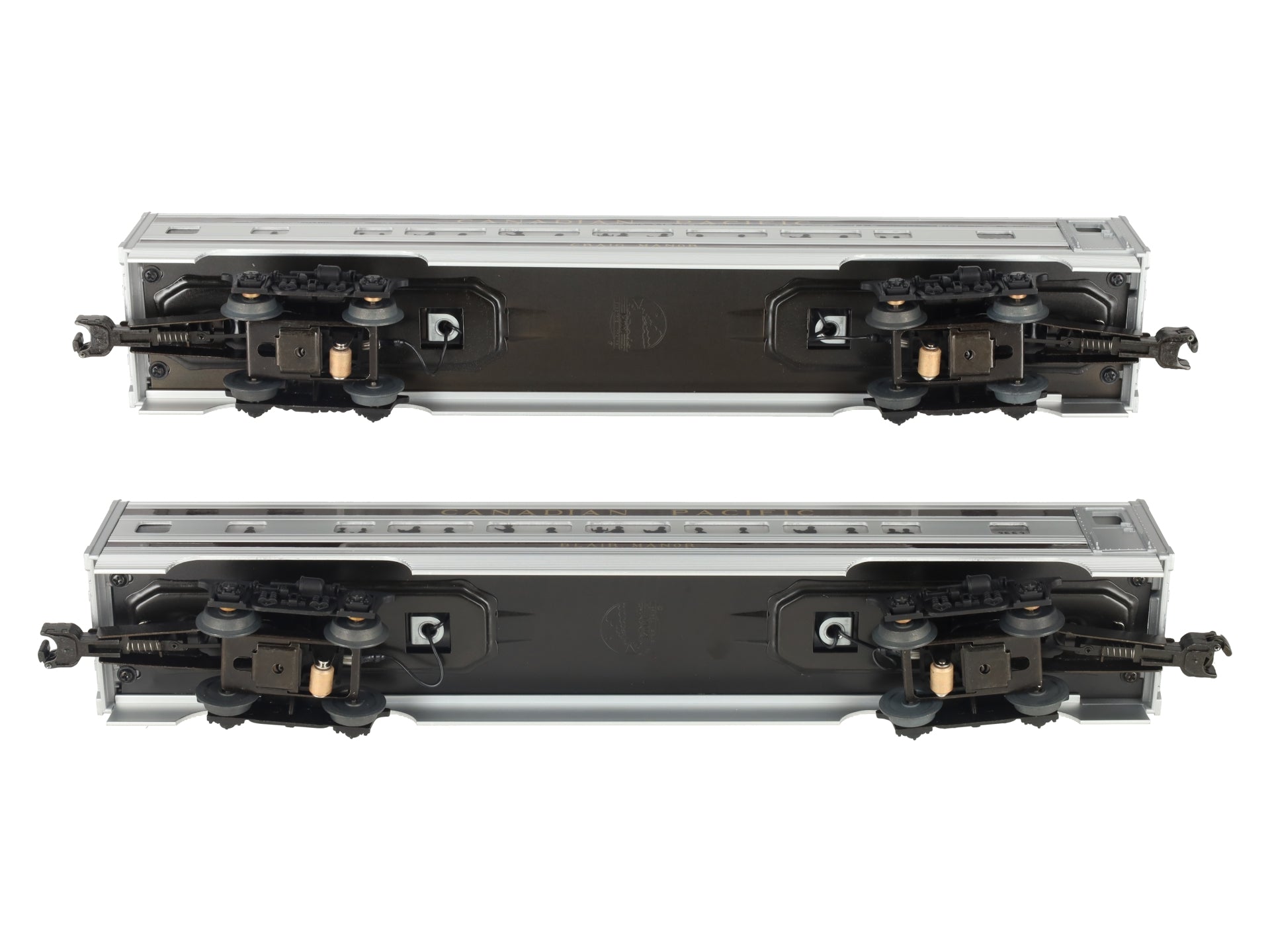 MTH 20-80002G O CP 2000 DAP 60' Aluminum Passenger Coach Set (Set of 2) LN/Box