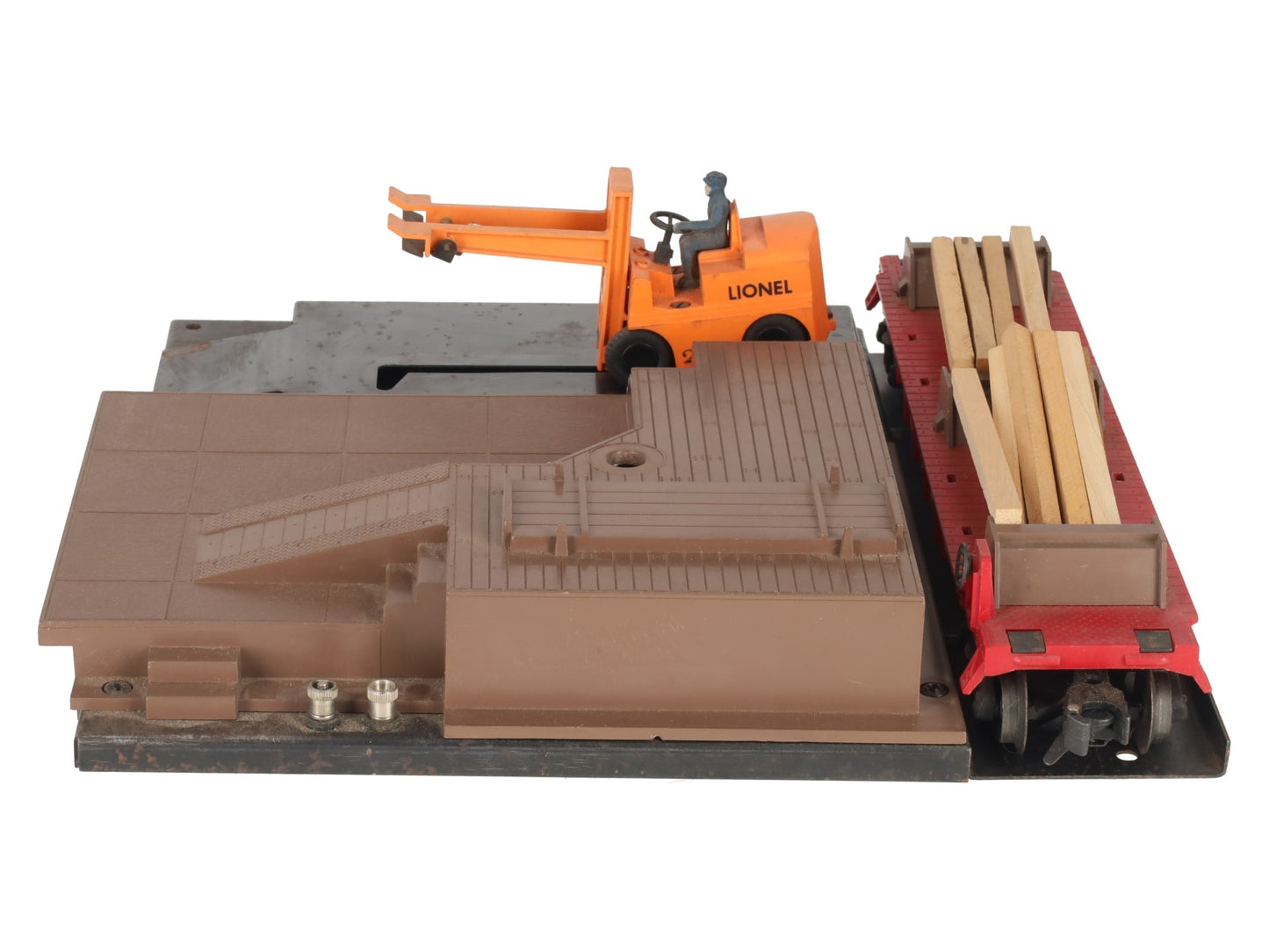 Lionel 264 Vintage O Operating Forklift Platform with 6264 Lumber Car VG
