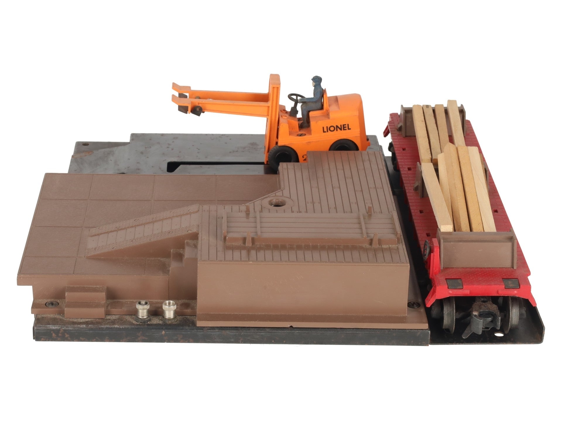 Lionel 264 Vintage O Operating Forklift Platform with 6264 Lumber Car VG
