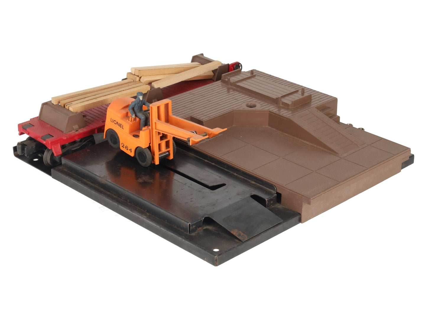 Lionel 264 Vintage O Operating Forklift Platform with 6264 Lumber Car VG