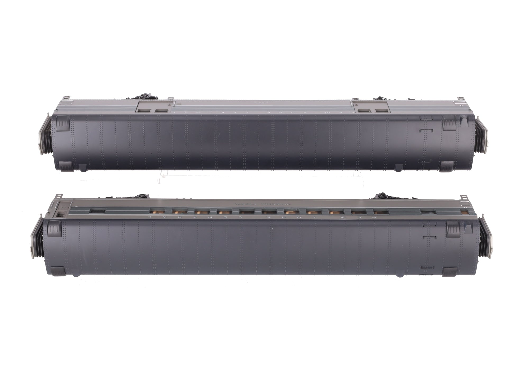 MTH 20-69237 O NYC 70' Streamlined Baggage/Coach 2 Car Passenger Set LN/Box