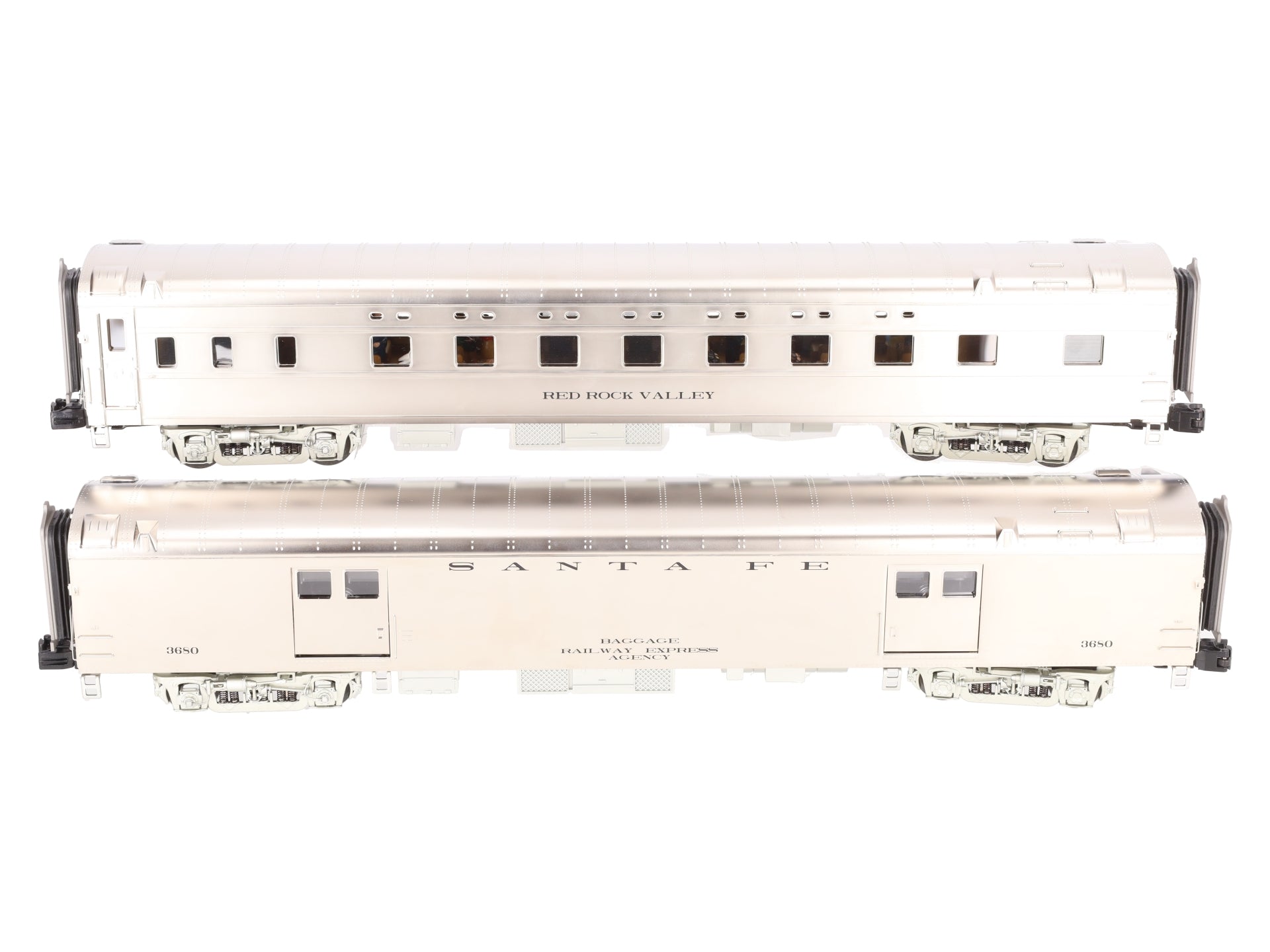 MTH 20-69152 O Santa Fe 70' Streamlined Baggage/Sleeper Passenger Set (Set of 2)