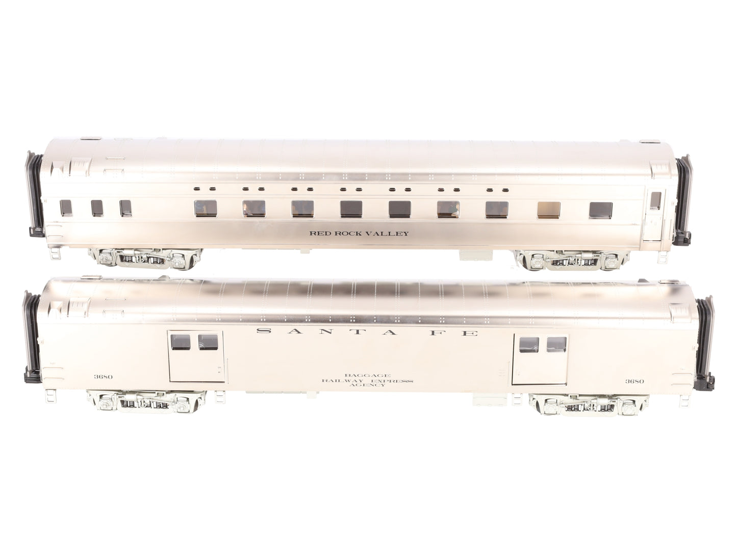 MTH 20-69152 O Santa Fe 70' Streamlined Baggage/Sleeper Passenger Set (Set of 2)