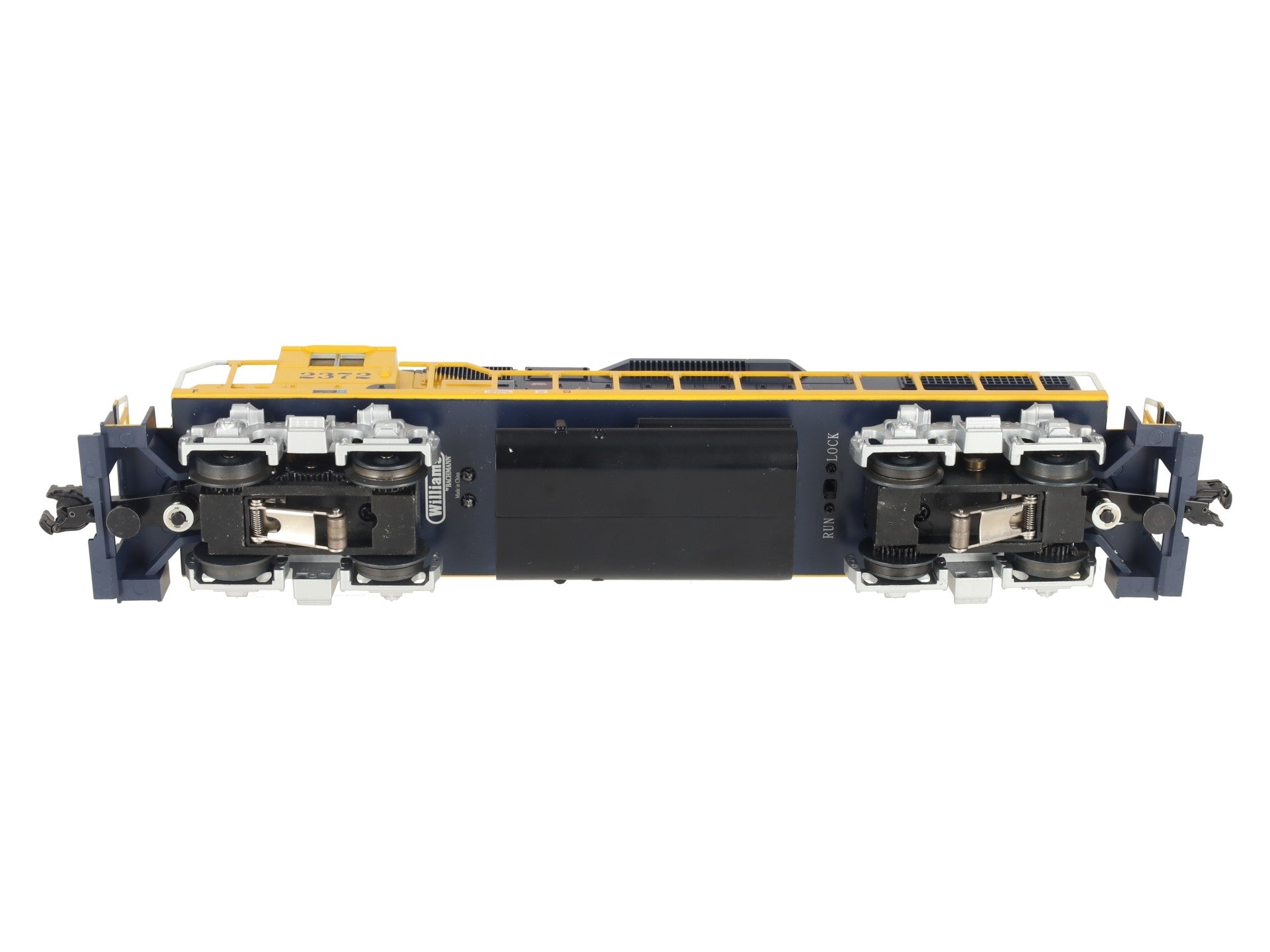 Williams 21225 O Santa Fe EMD GP38 Conventional 3-Rail Diesel Locomotive #2372