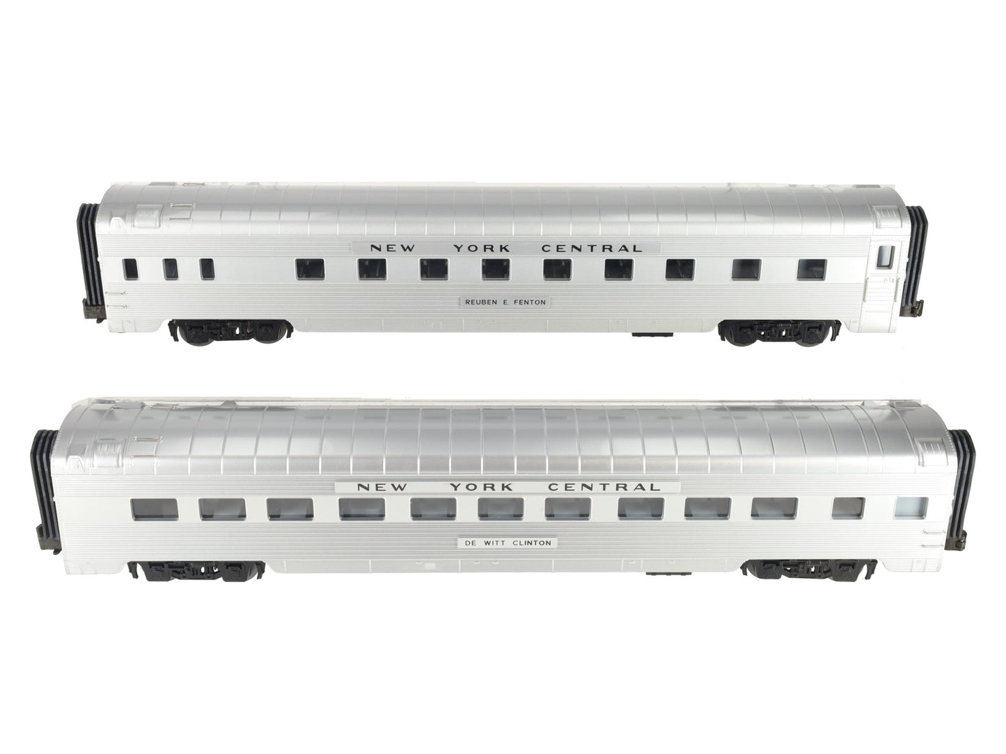 MTH 20-6668 O NYC 70' Streamlined Sleeper/Diner Passenger Car Set (Set of 2) LN/Box