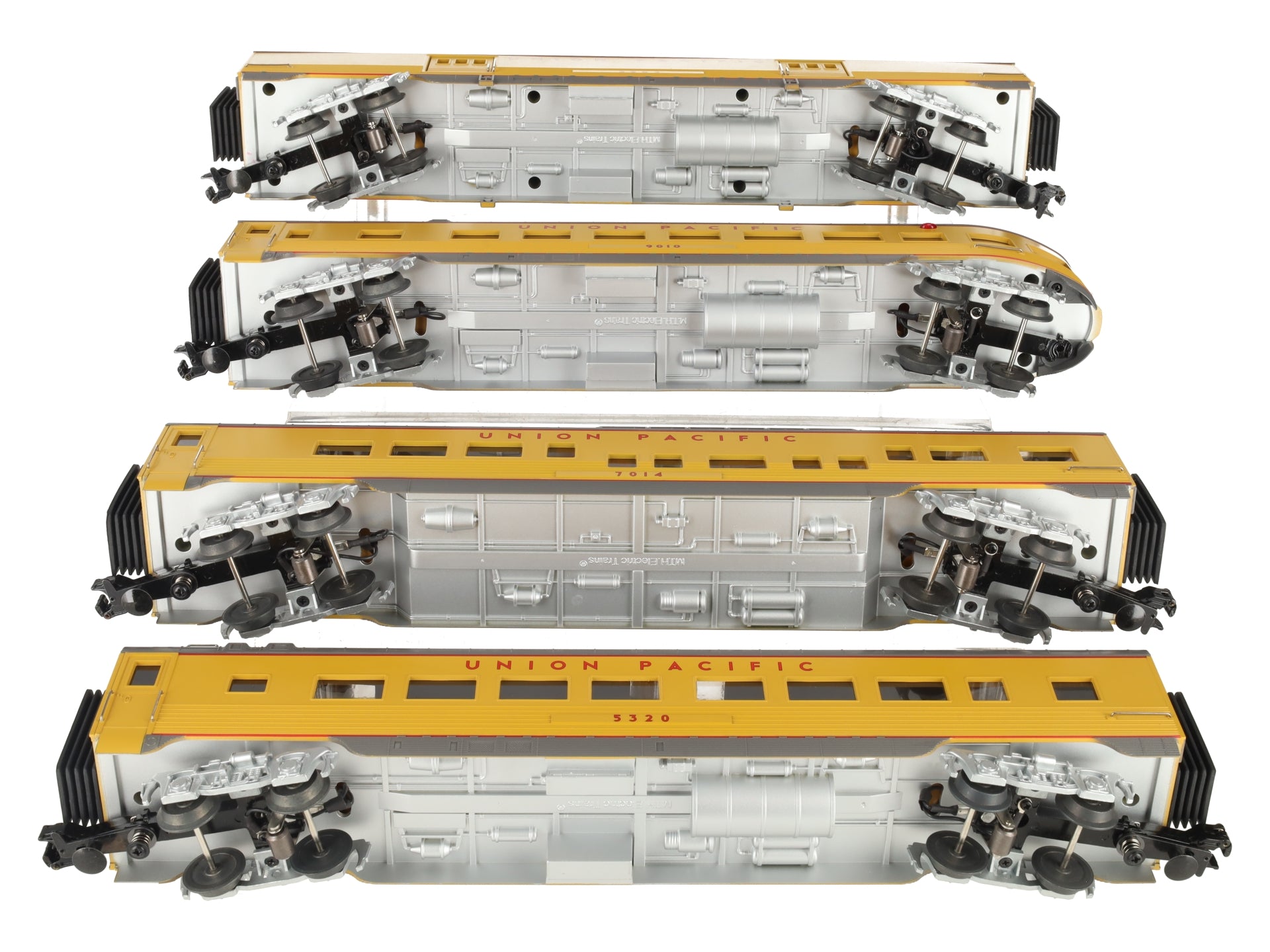 MTH 30-67658 O Union Pacific 60' Streamlined ABS Passenger Car Set (Set of 4) LN/Box