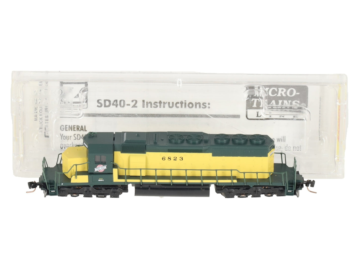 Micro-Trains 97001131 Z Scale Chicago & Northwestern Diesel Locomotive #6823 EX/Box