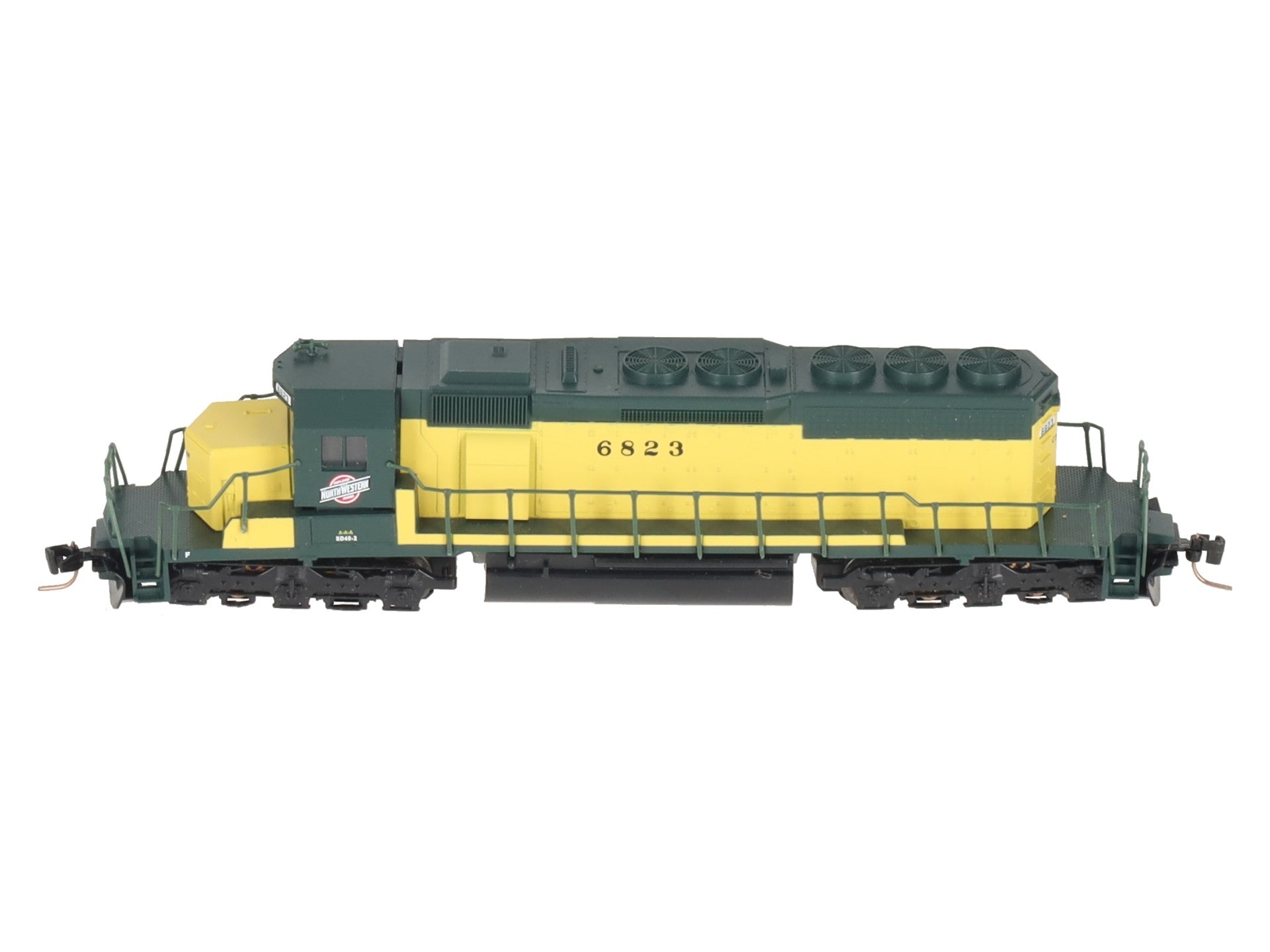 Micro-Trains 97001131 Z Scale Chicago & Northwestern Diesel Locomotive #6823 EX/Box