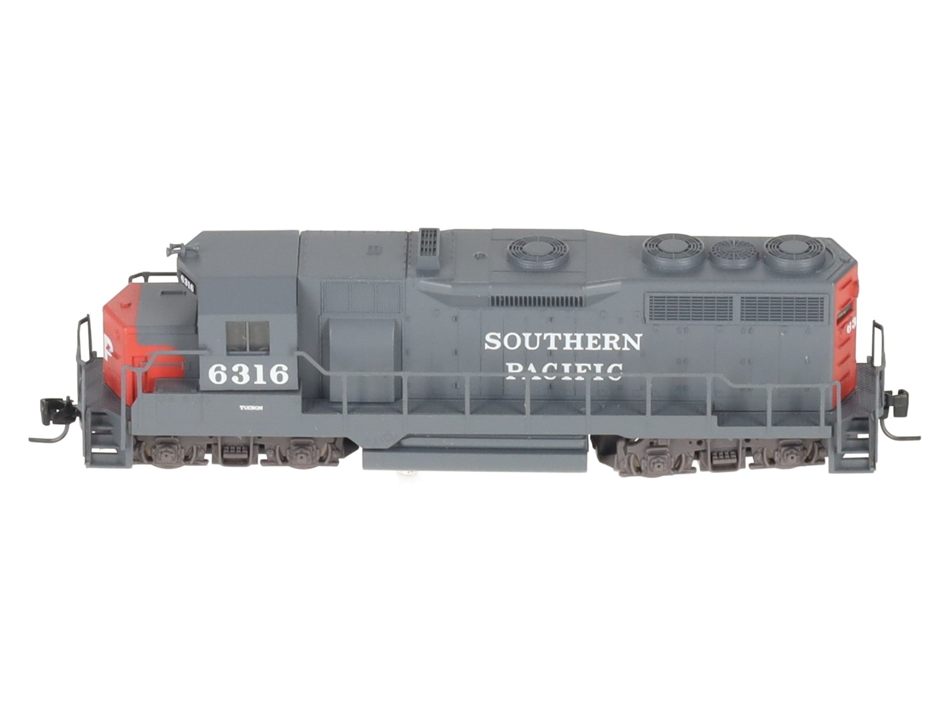 Micro-Trains 98101091 Z Southern Pacific GP35 Powered Diesel Locomotive #6316 EX/Box
