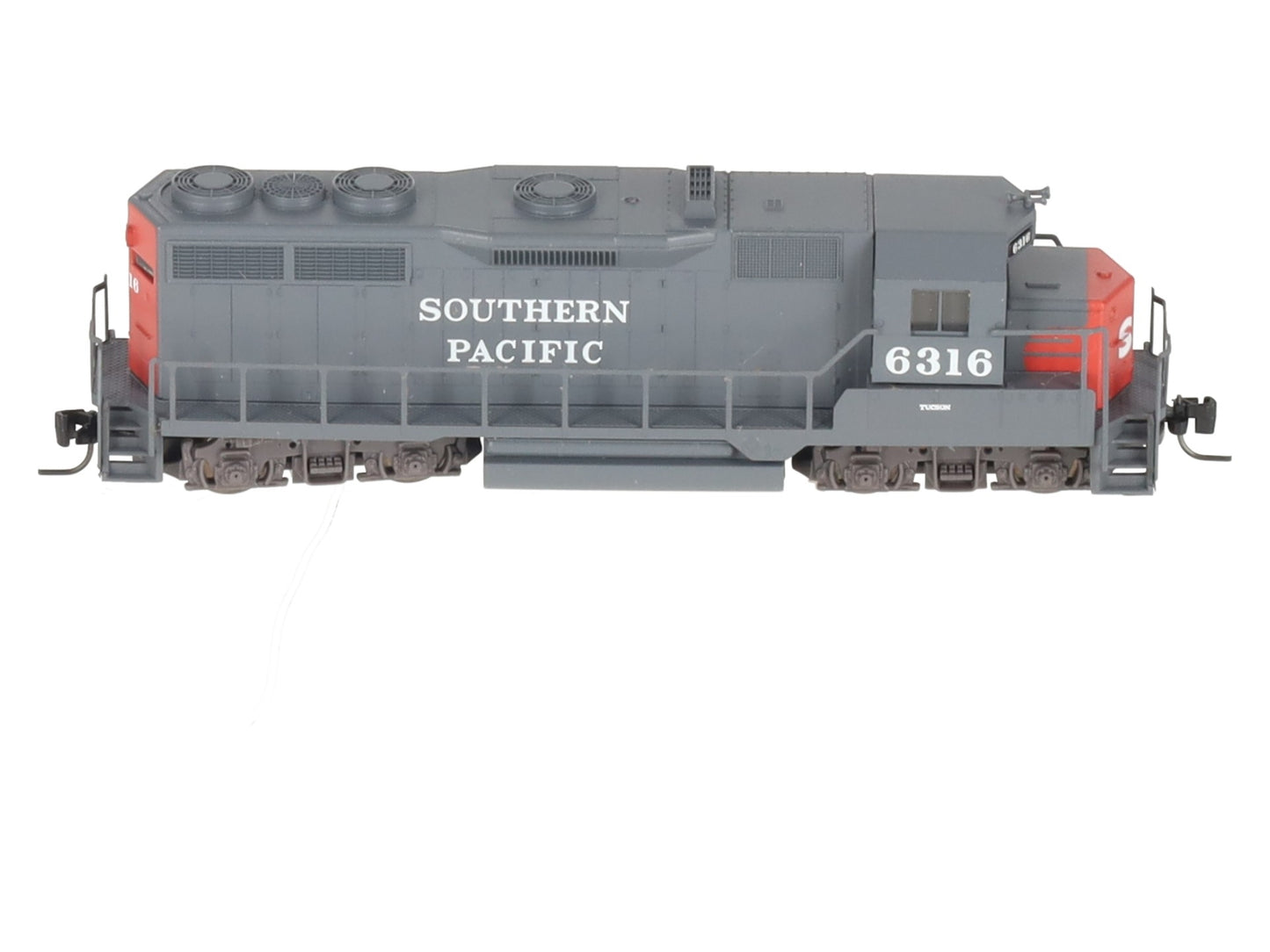 Micro-Trains 98101091 Z Southern Pacific GP35 Powered Diesel Locomotive #6316 EX/Box