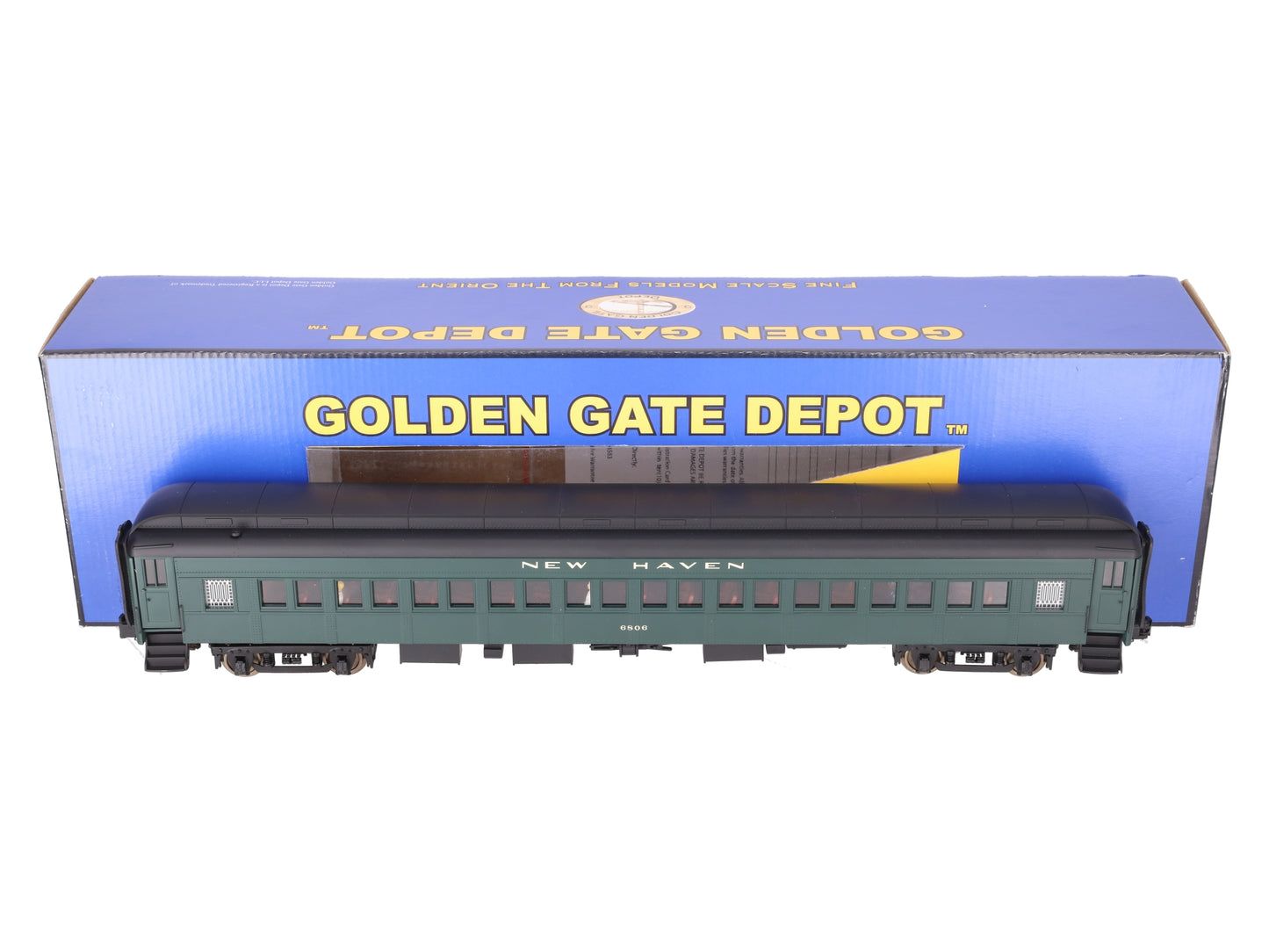 Golden Gate Depot New O Gauge Haven 80' Green Coach #6806 - 2-Rail EX/Box