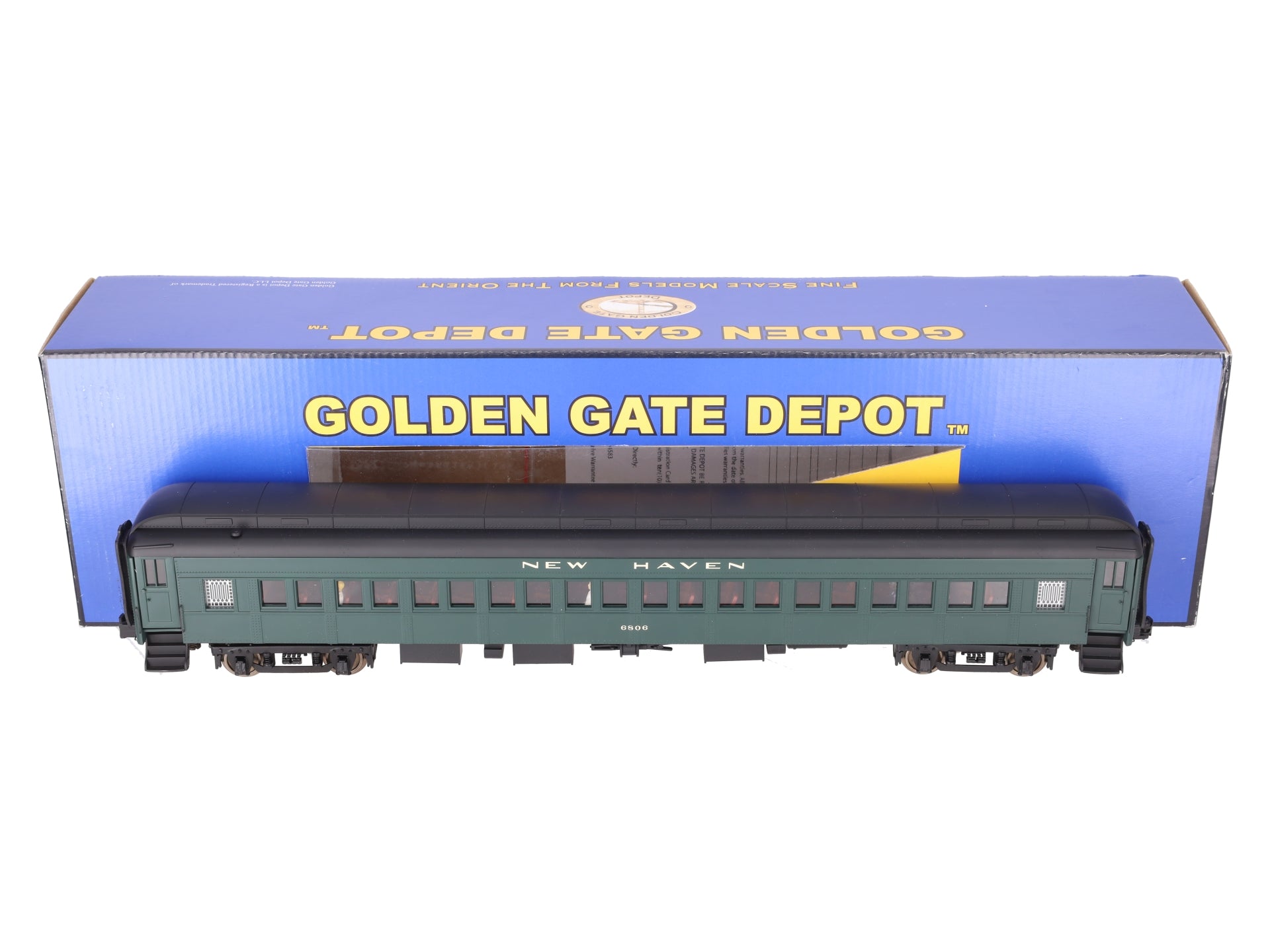 Golden Gate Depot New O Gauge Haven 80' Green Coach #6806 - 2-Rail EX/Box