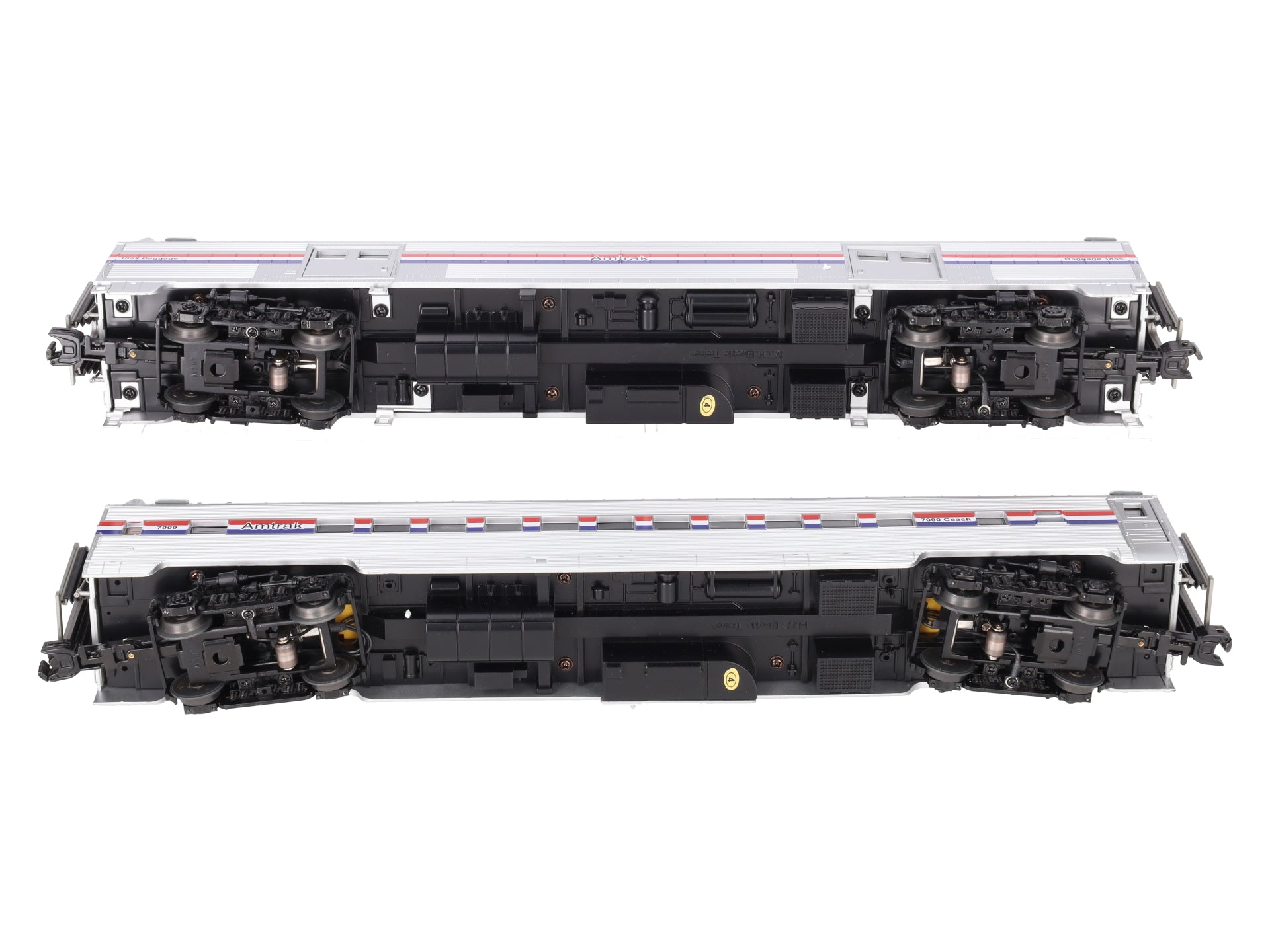 MTH 20-69151 O Amtrak 70' Streamlined Baggage/Coach Passenger Car Set (Set of 2)