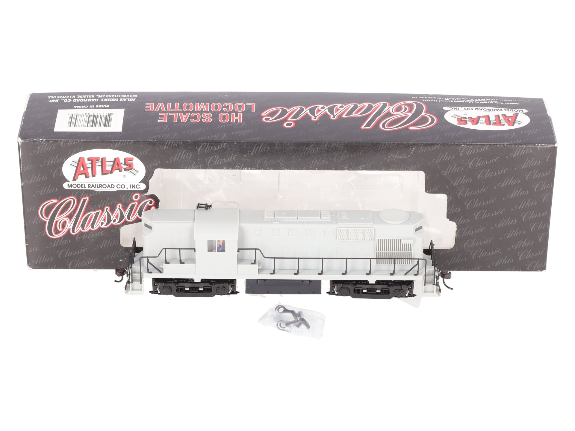 Atlas 8770 HO Scale Undecorated Alco RS-11 Diesel Locomotive EX/Box