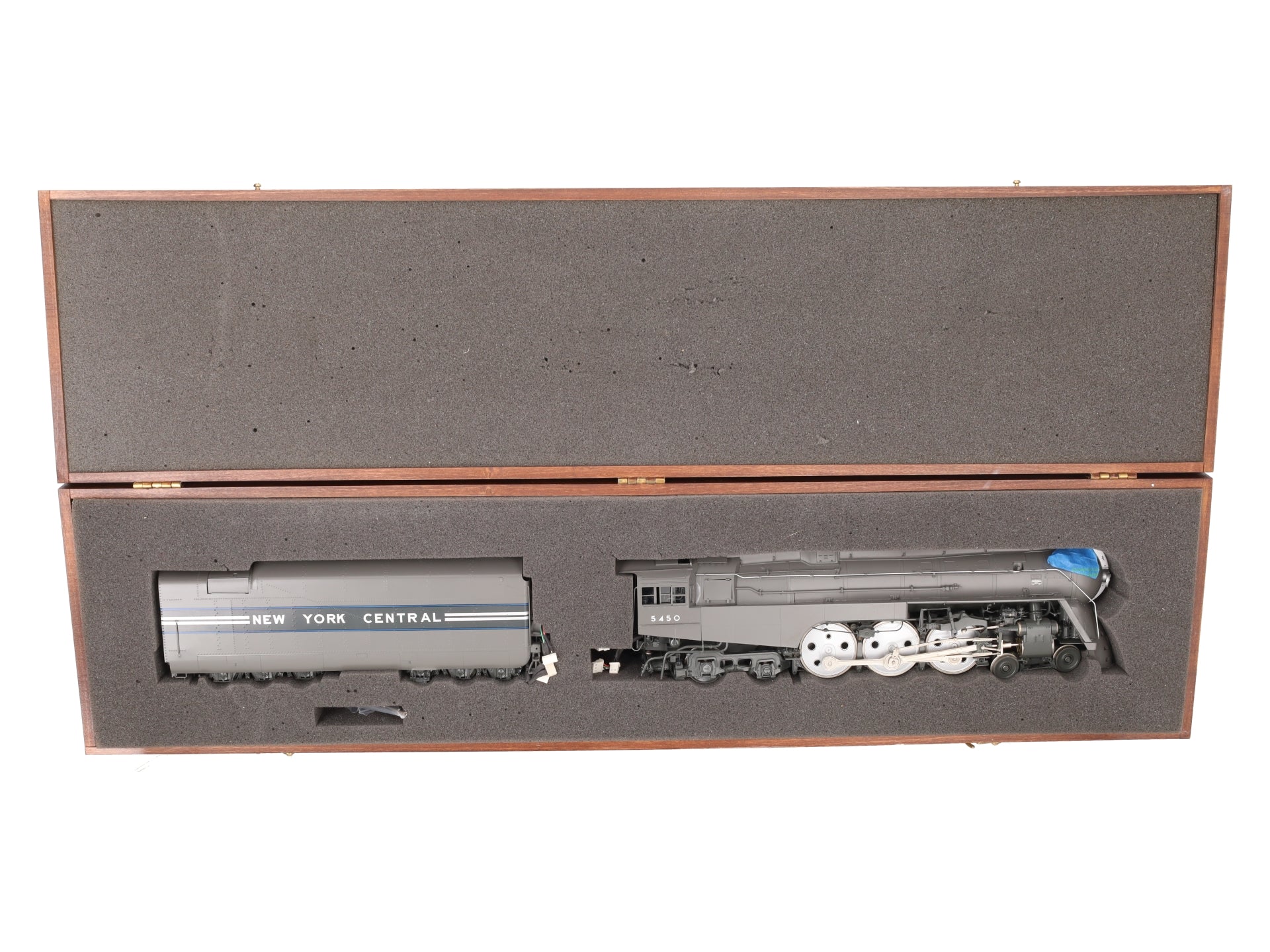 Lionel 6-18026 NYC Smithsonian Dreyfuss Hudson Steam Locomotive & Tender #5450 VG/Box