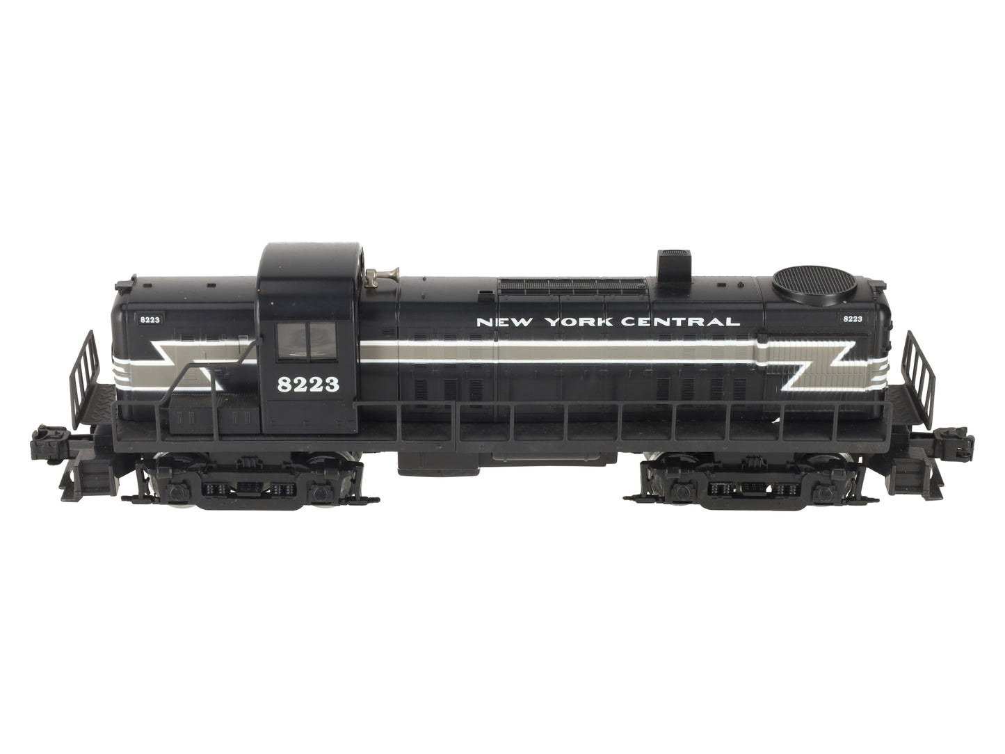 Lionel 6-18835 O New York Central Alco RS-3 Diesel Locomotive #8223 EX/Box