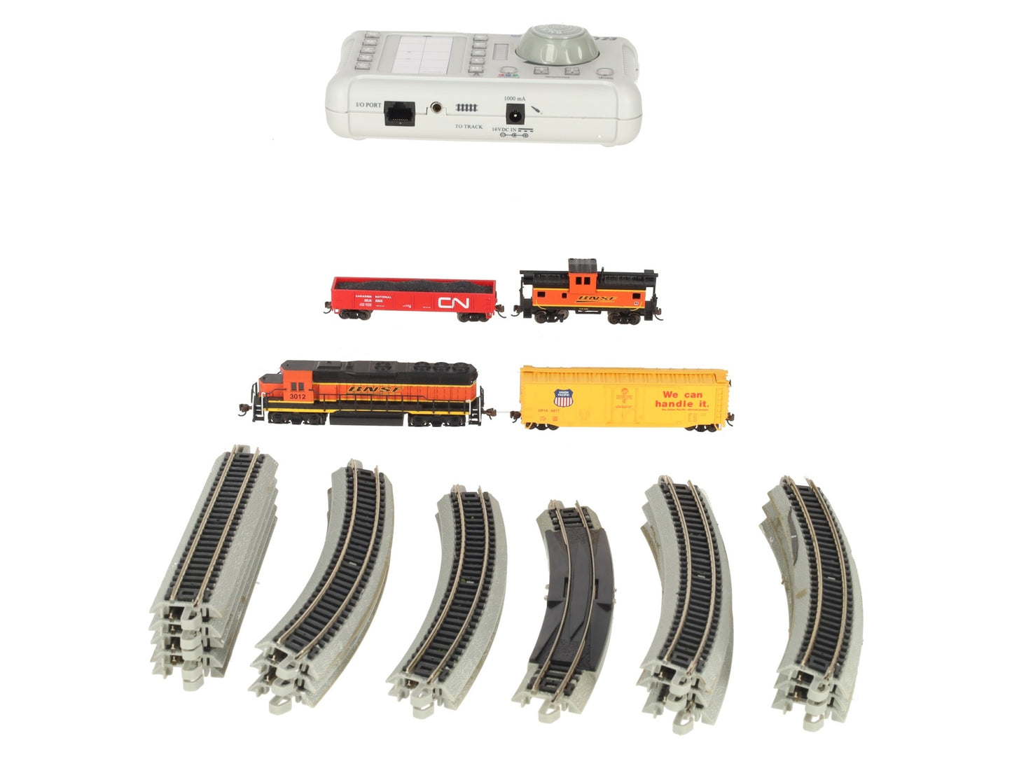 Bachmann 24132 N Scale BNSF Roaring Rails Diesel Starter Freight Train Set w/DCC
