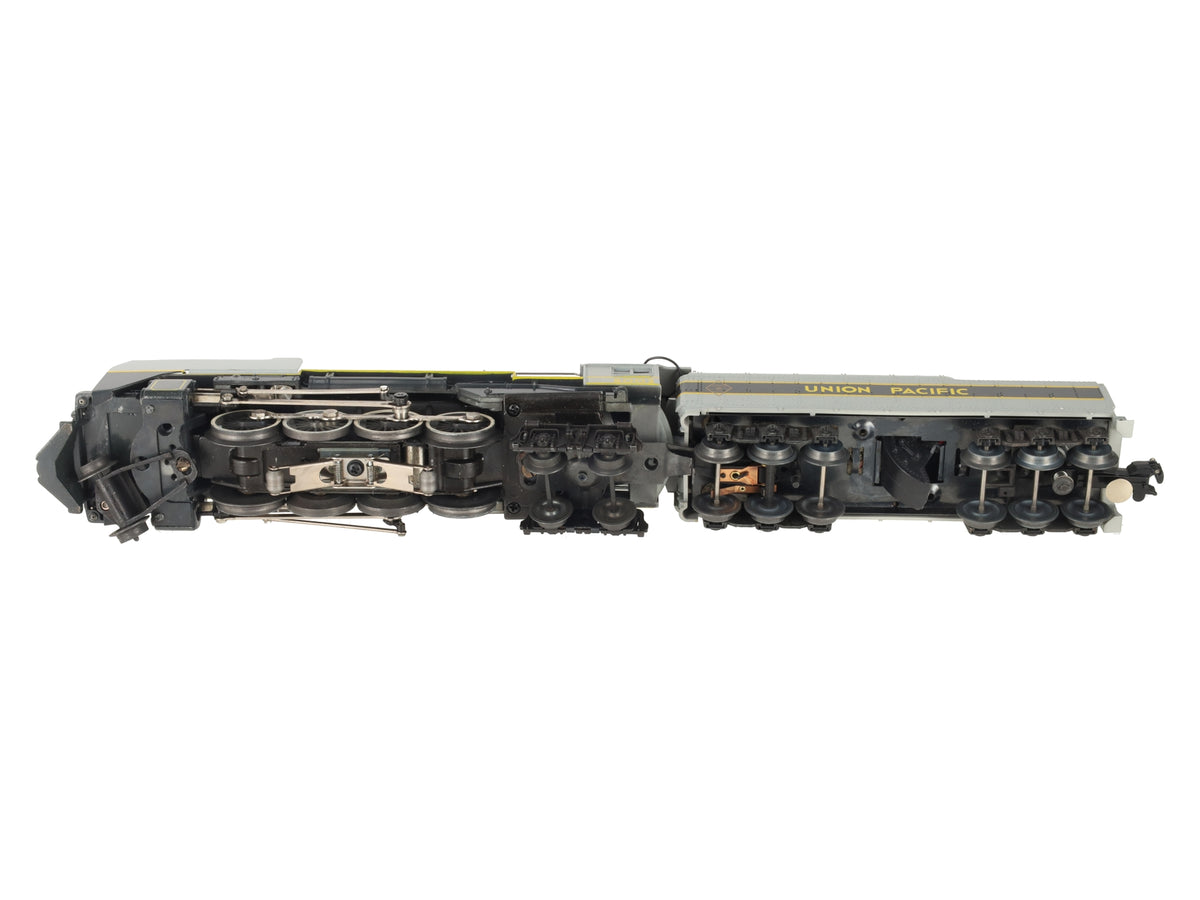 Lionel 6-8002 O Union Pacific Berkshire 2-8-4 Steam Locomotive & Tender #8002 EX/Box