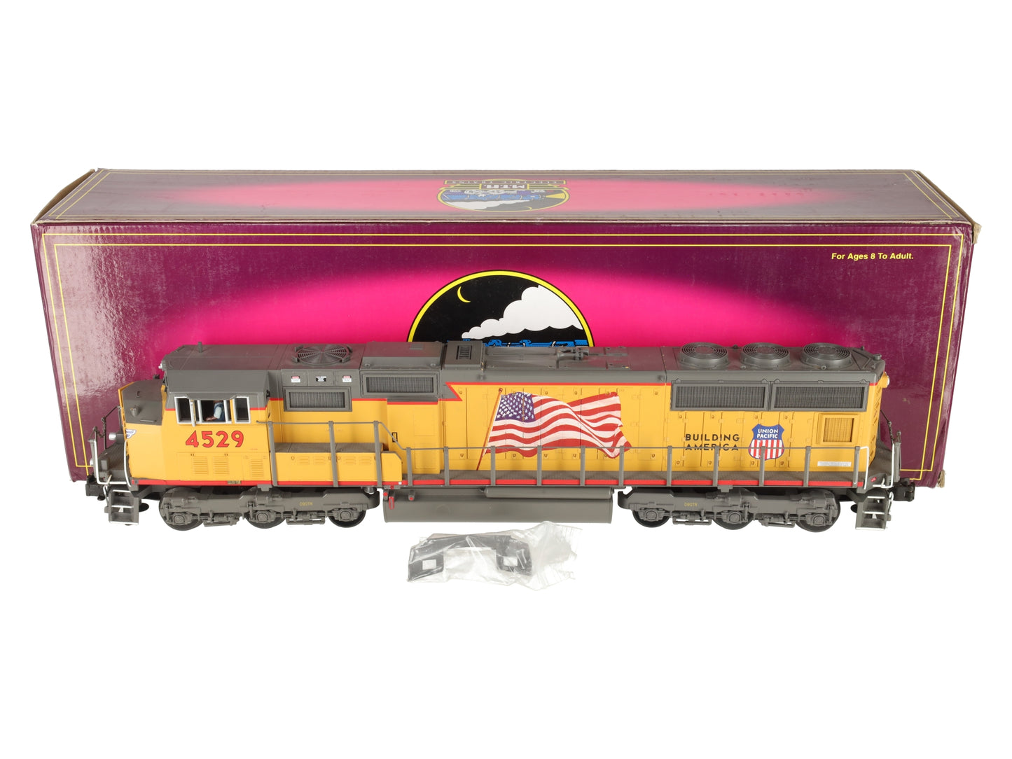 MTH 20-2376-3 O Union Pacific Flag SD70 MAC Non-Powered Diesel Engine #4529 EX/Box