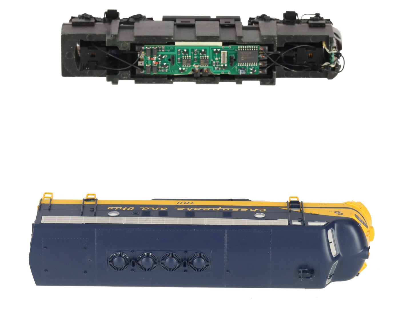 InterMountain 49019WD-02 HO Chesapeake & Ohio EMD F-7A Diesel Engine #7011 w DCC LN/Box